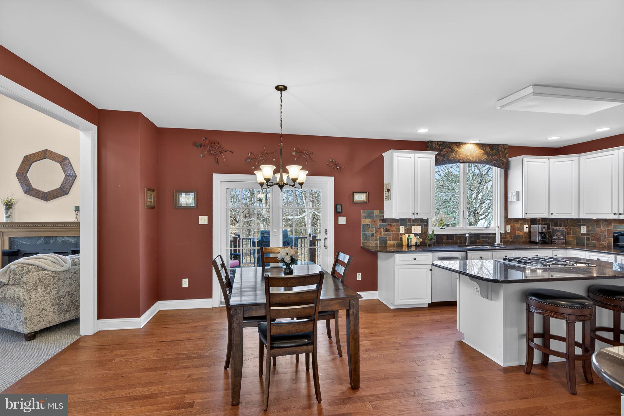 HILLS AT NORTHAMPT - Residential