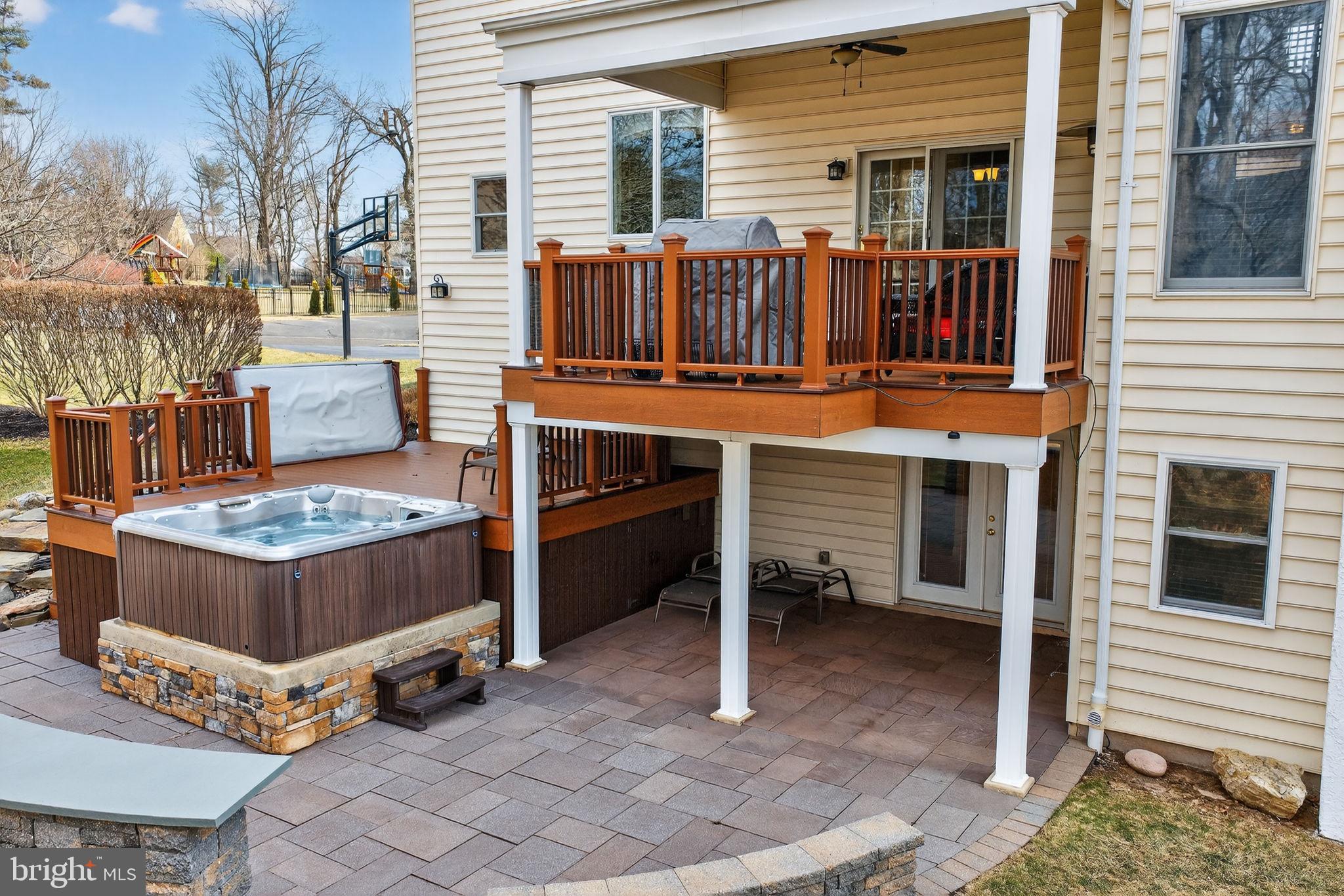 HILLS AT NORTHAMPT - Residential