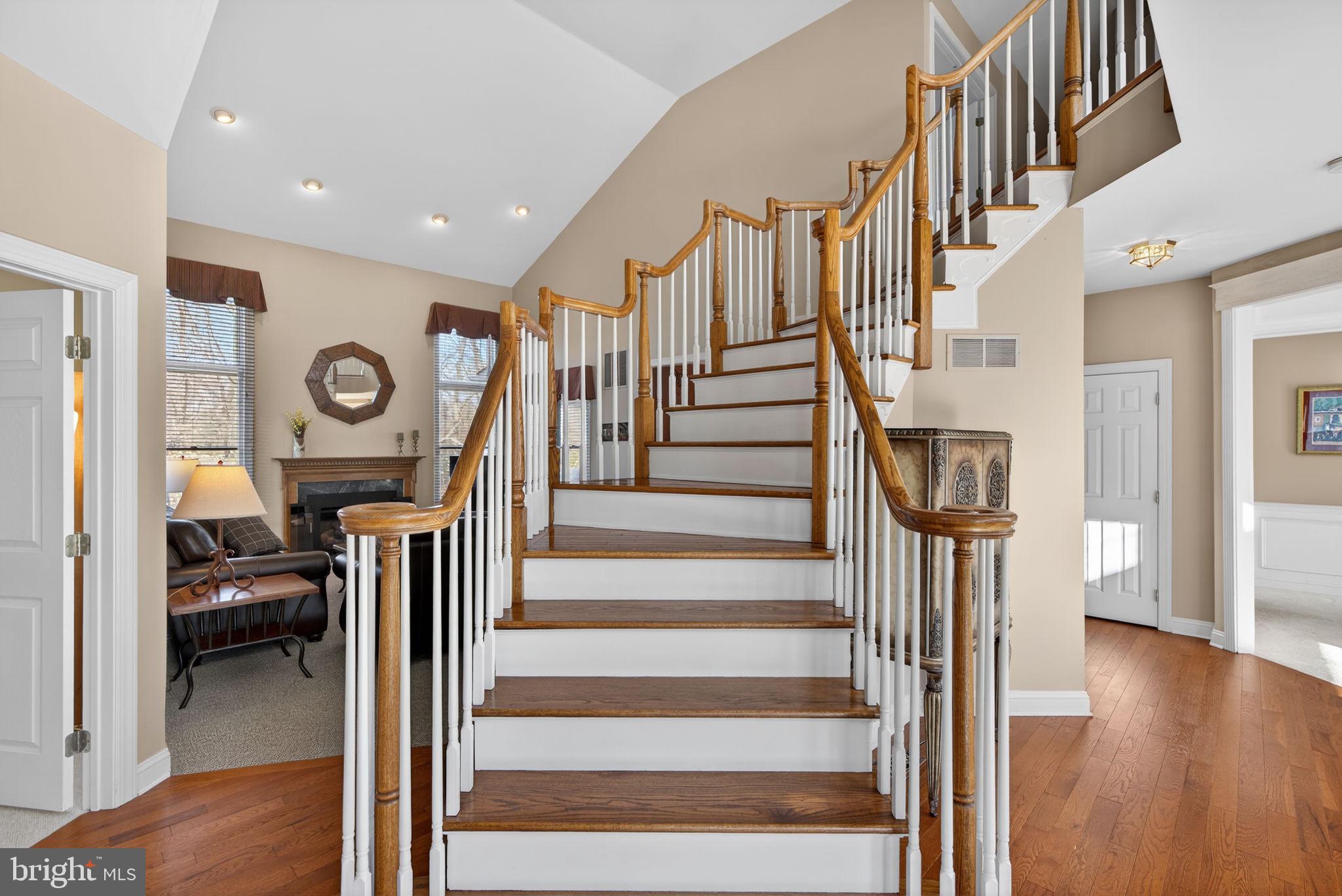 HILLS AT NORTHAMPT - Residential