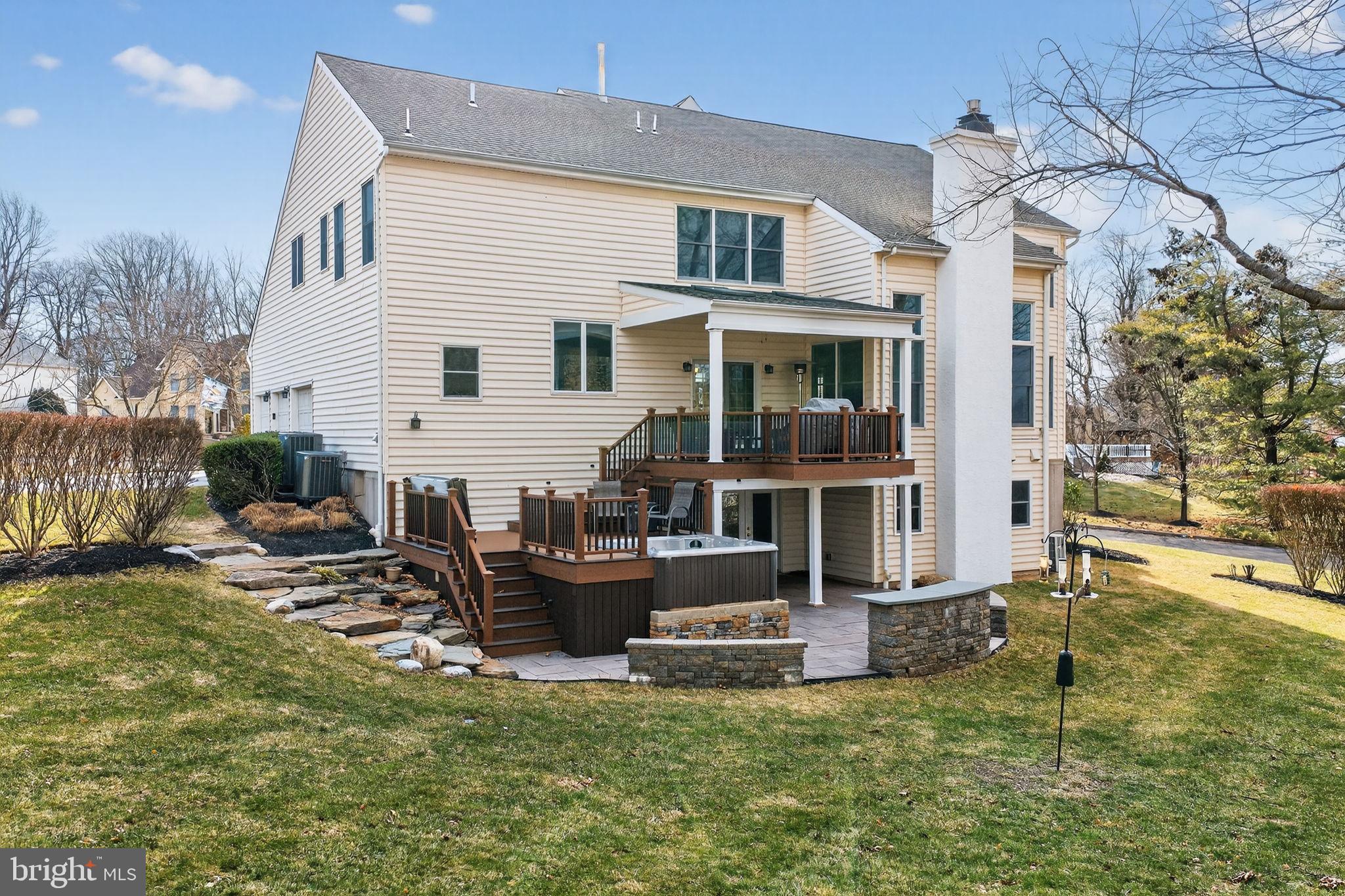 HILLS AT NORTHAMPT - Residential