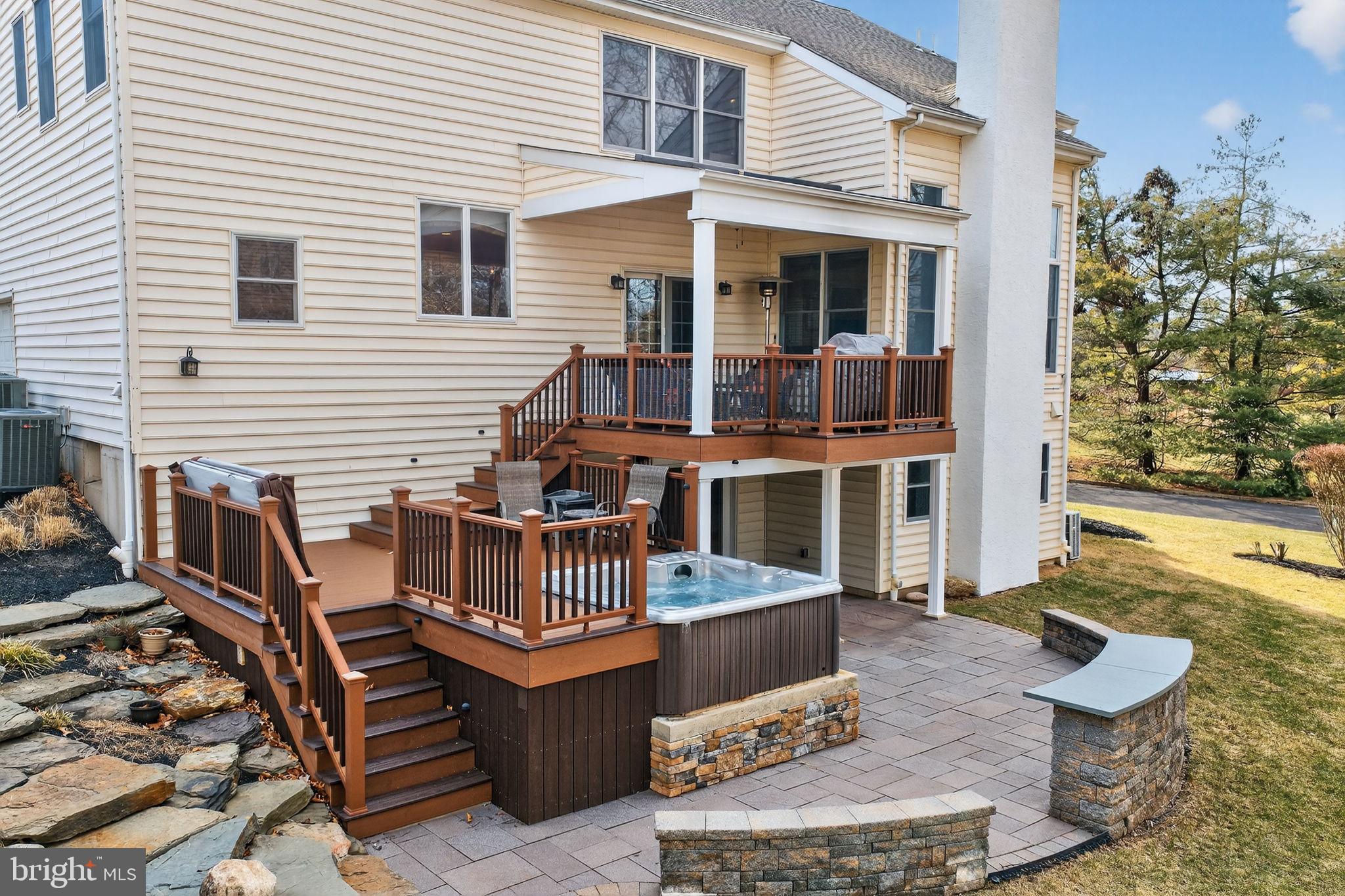 HILLS AT NORTHAMPT - Residential