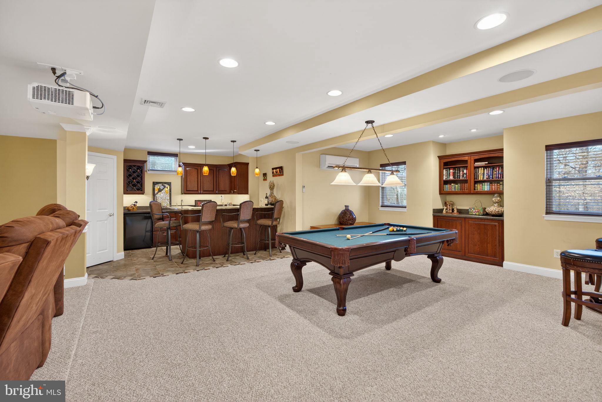 HILLS AT NORTHAMPT - Residential