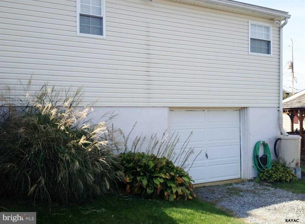 SMITH ESTATES - Residential