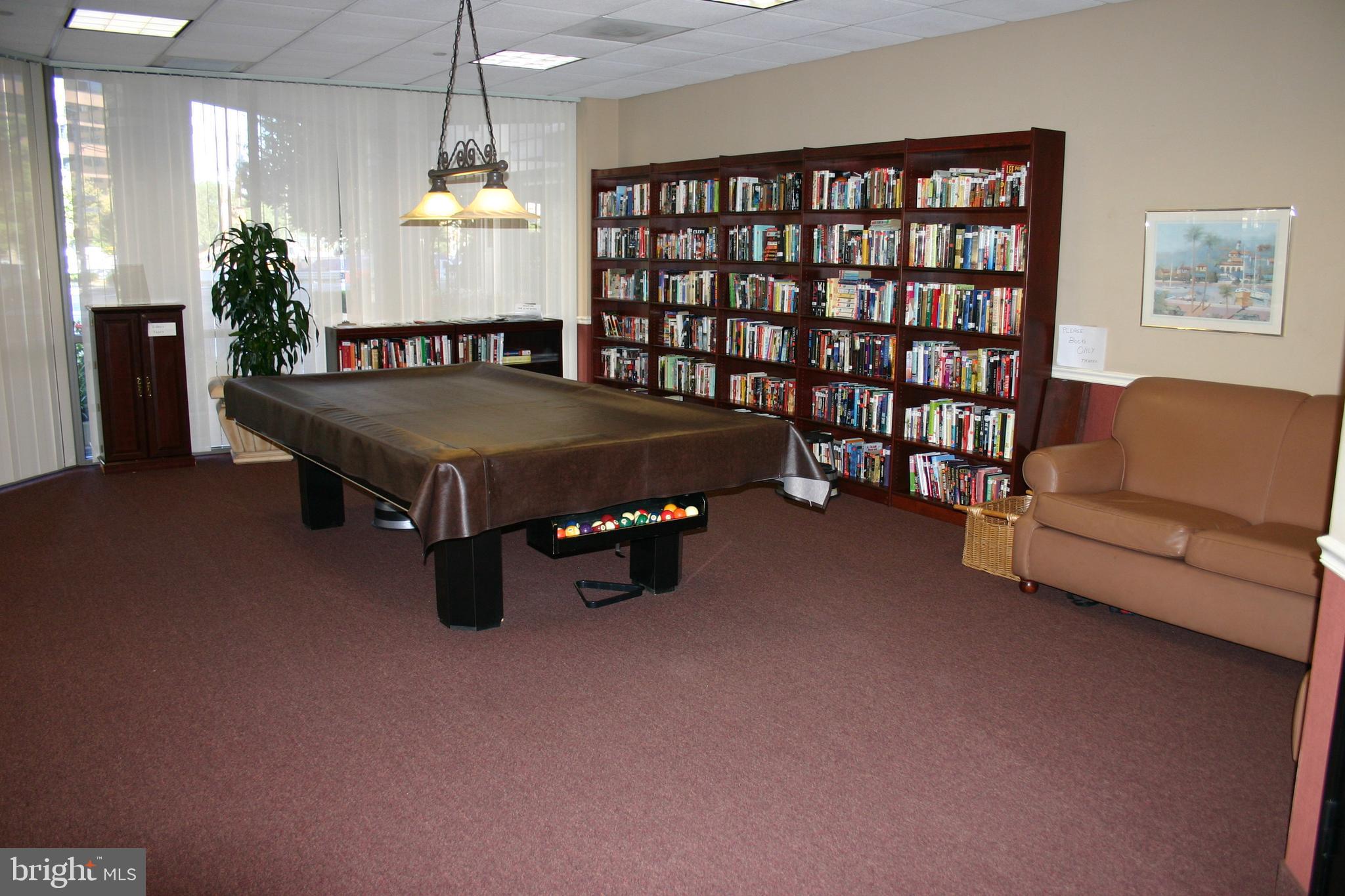 VIRGINIA SQUARE - Residential Lease