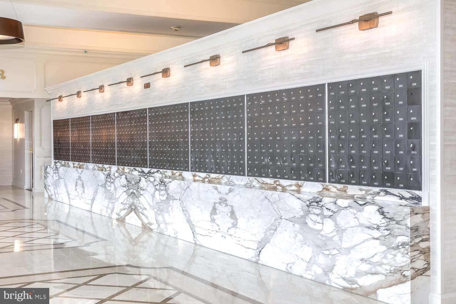 PROMENADE TOWERS - Residential