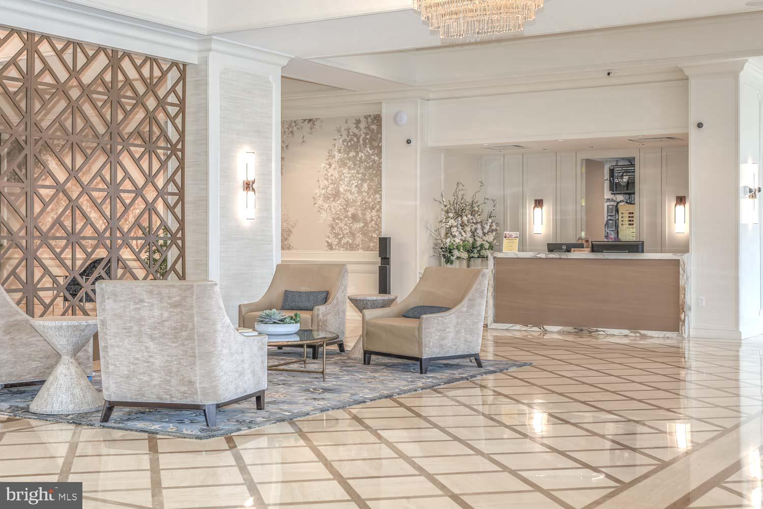 PROMENADE TOWERS - Residential