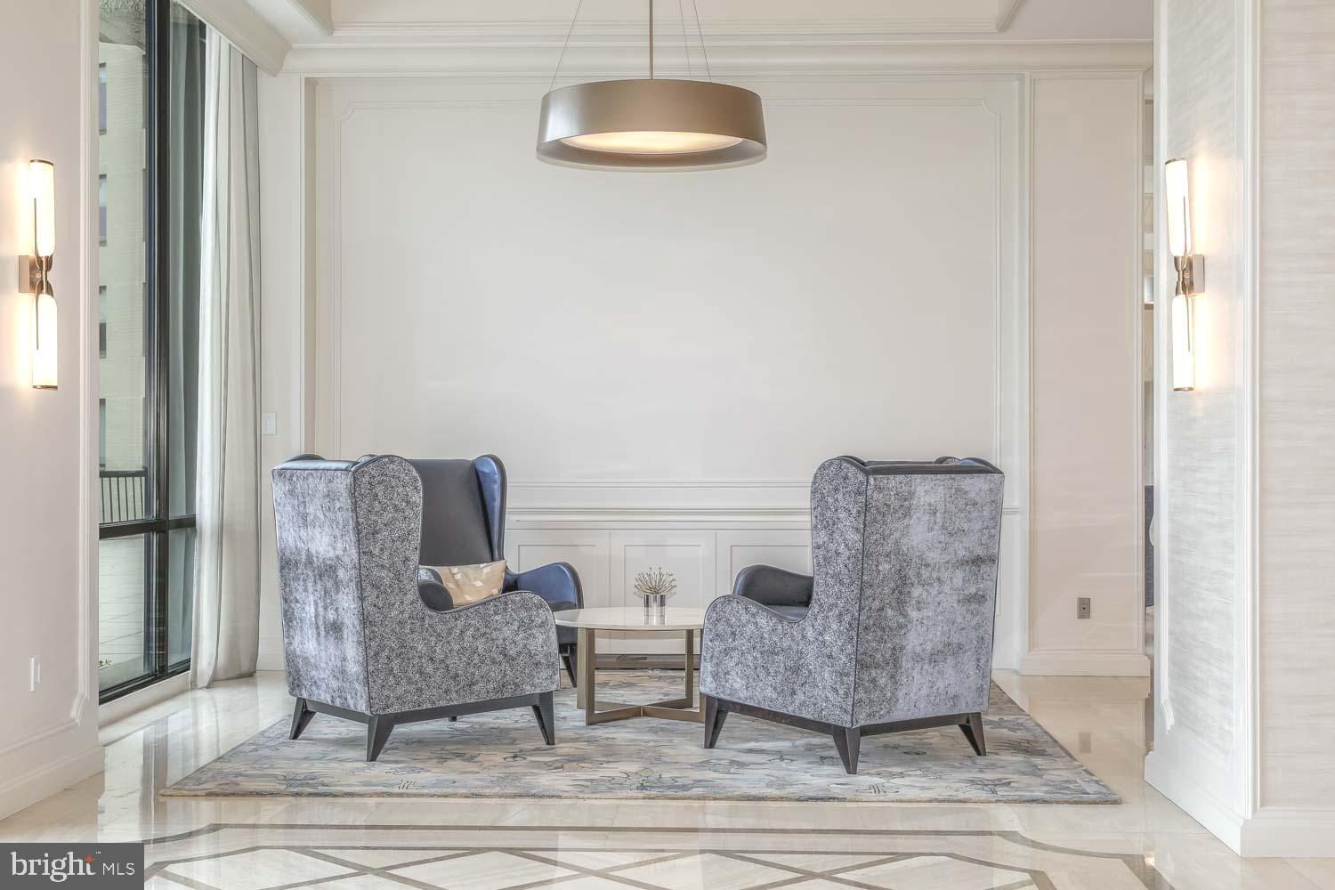 PROMENADE TOWERS - Residential