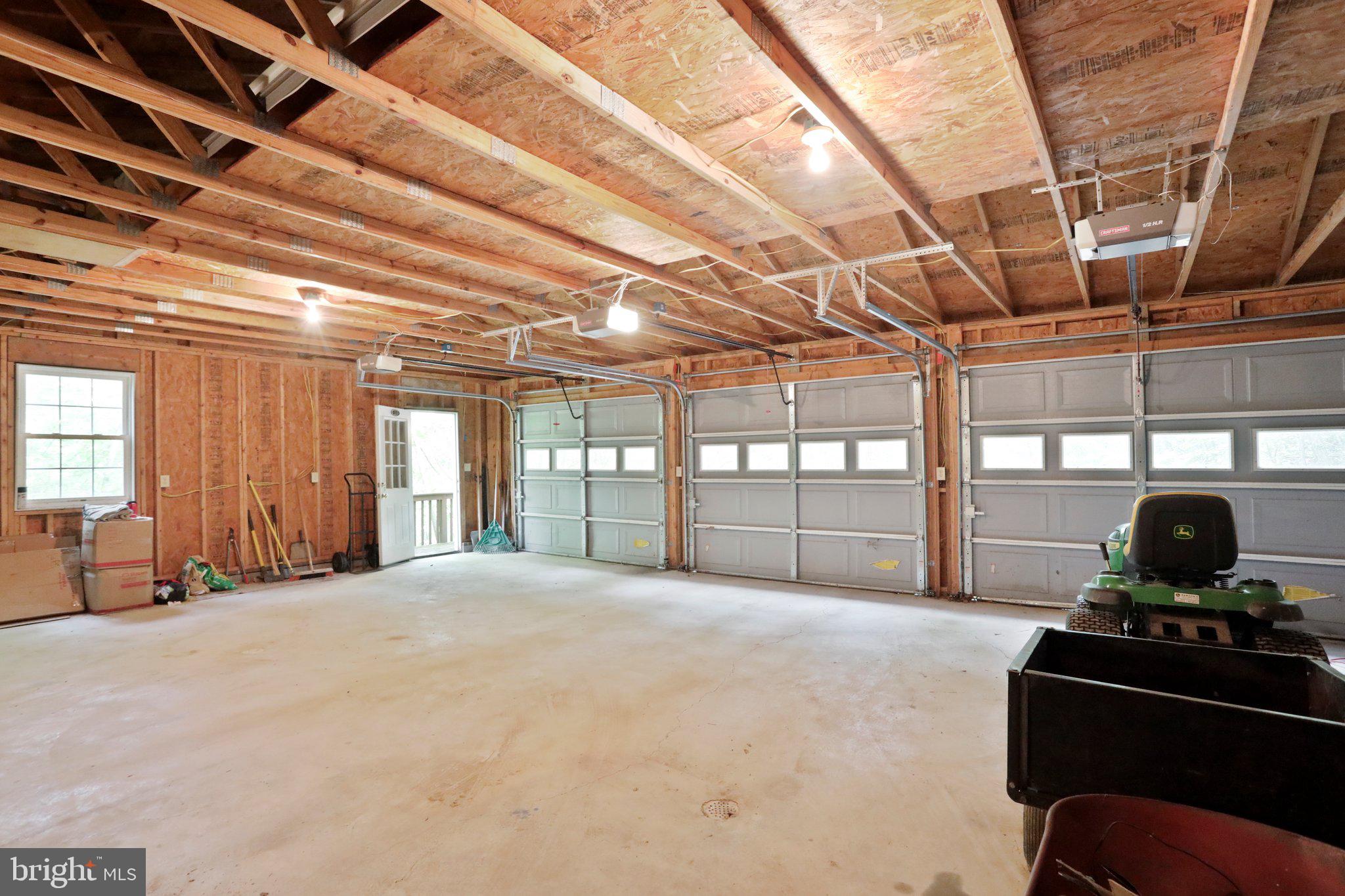 SPRING BROOK ESTATES - Residential