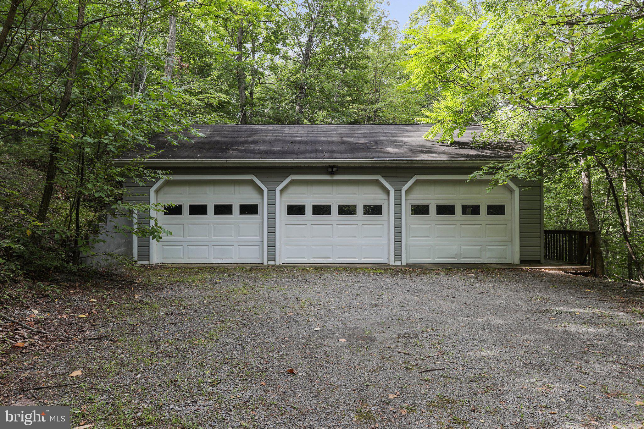 SPRING BROOK ESTATES - Residential