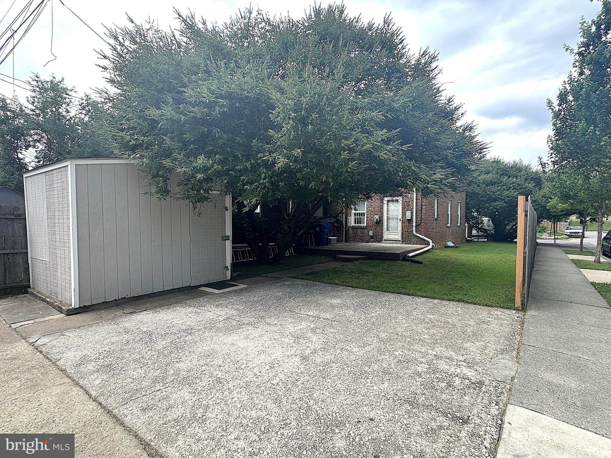 BROOKLYN - Residential