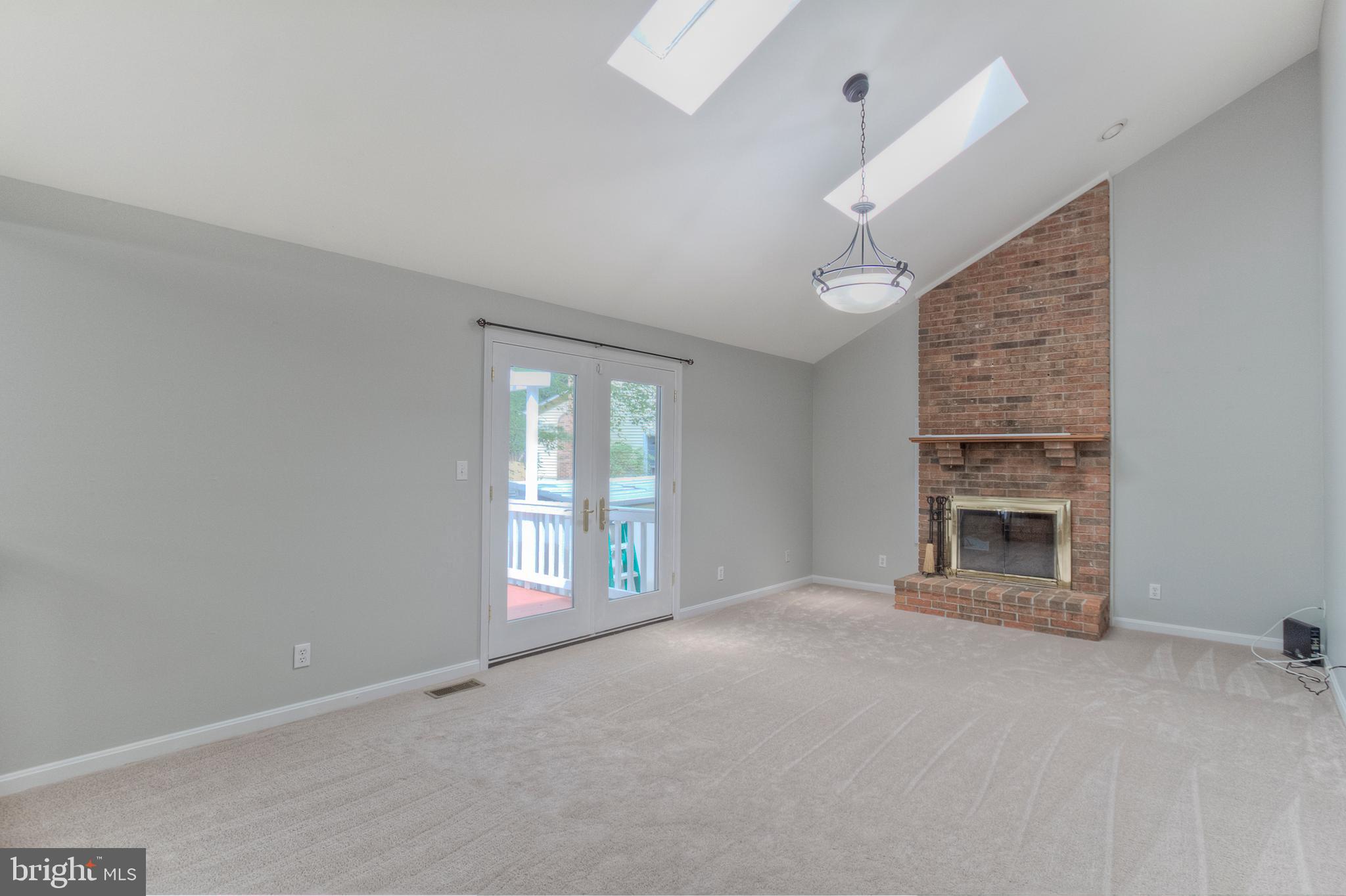 LEAVELLS CROSSING - Residential