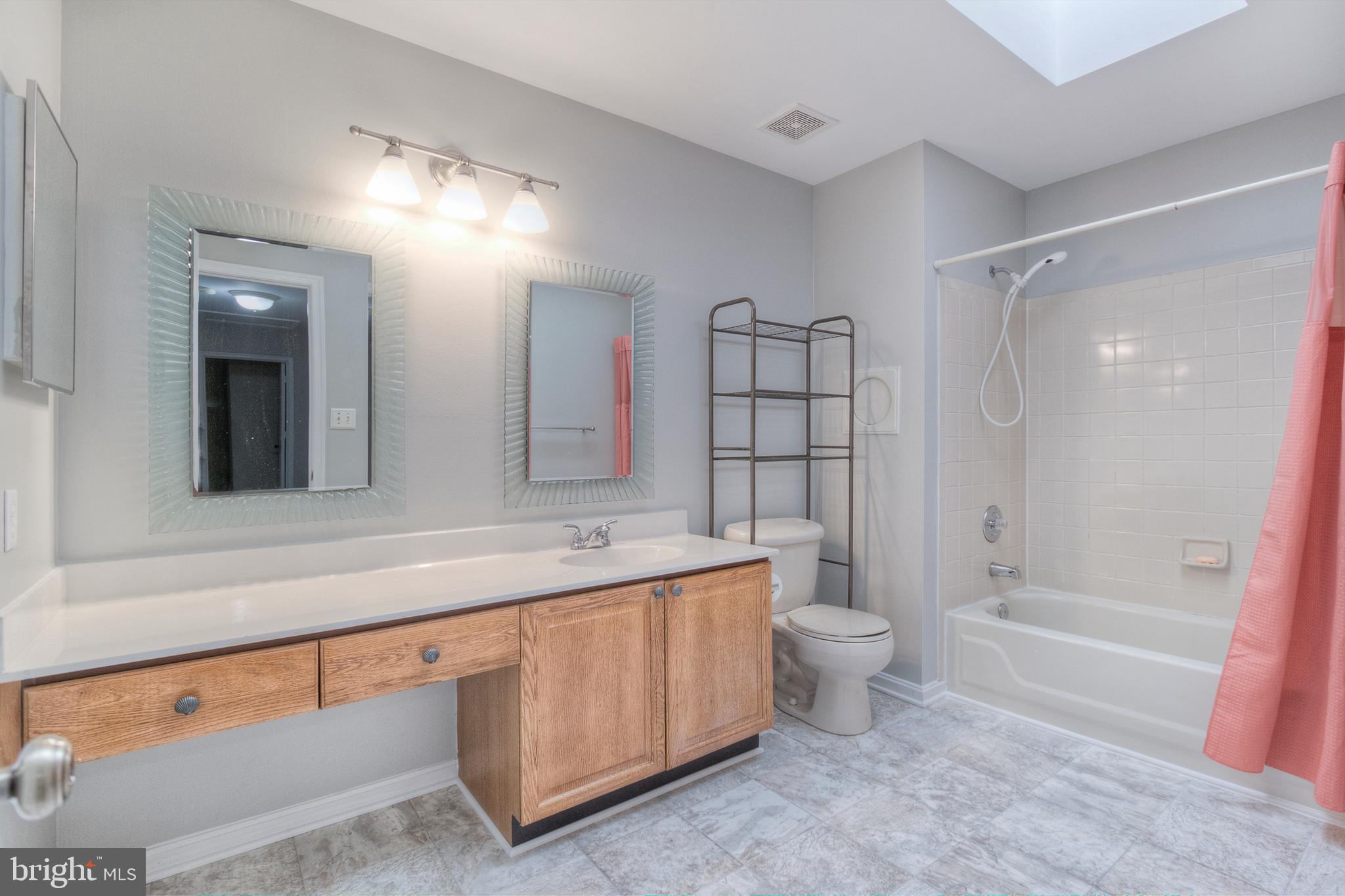 LEAVELLS CROSSING - Residential