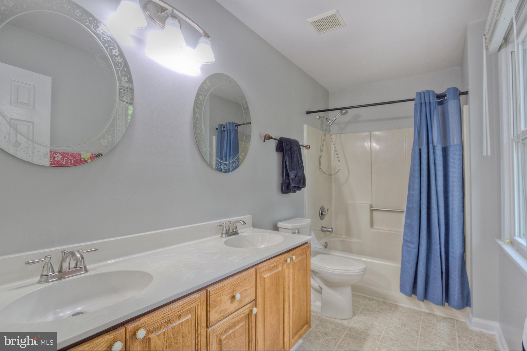 LEAVELLS CROSSING - Residential