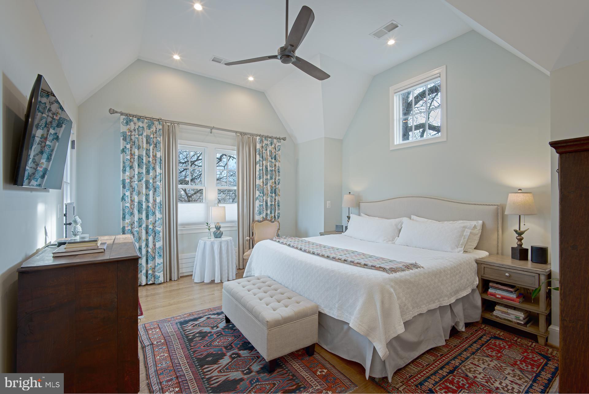 ROSEMONT - Residential