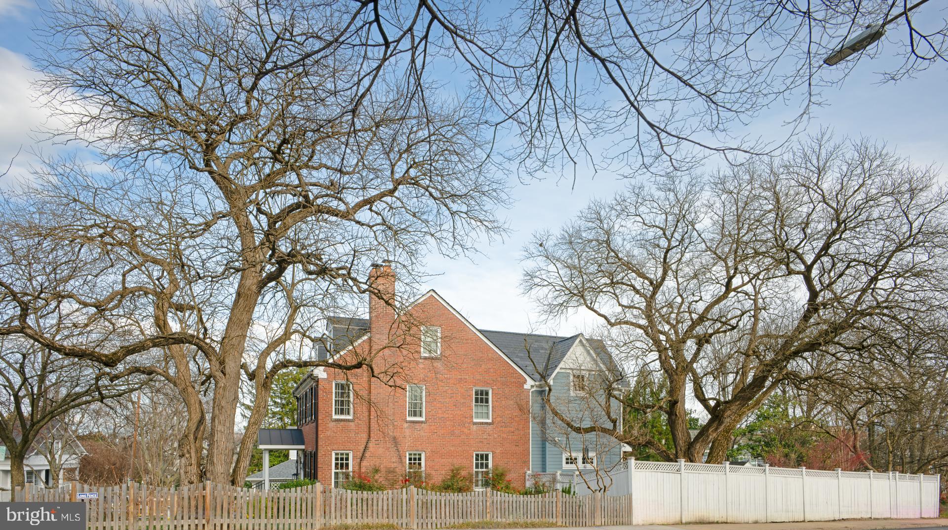 ROSEMONT - Residential