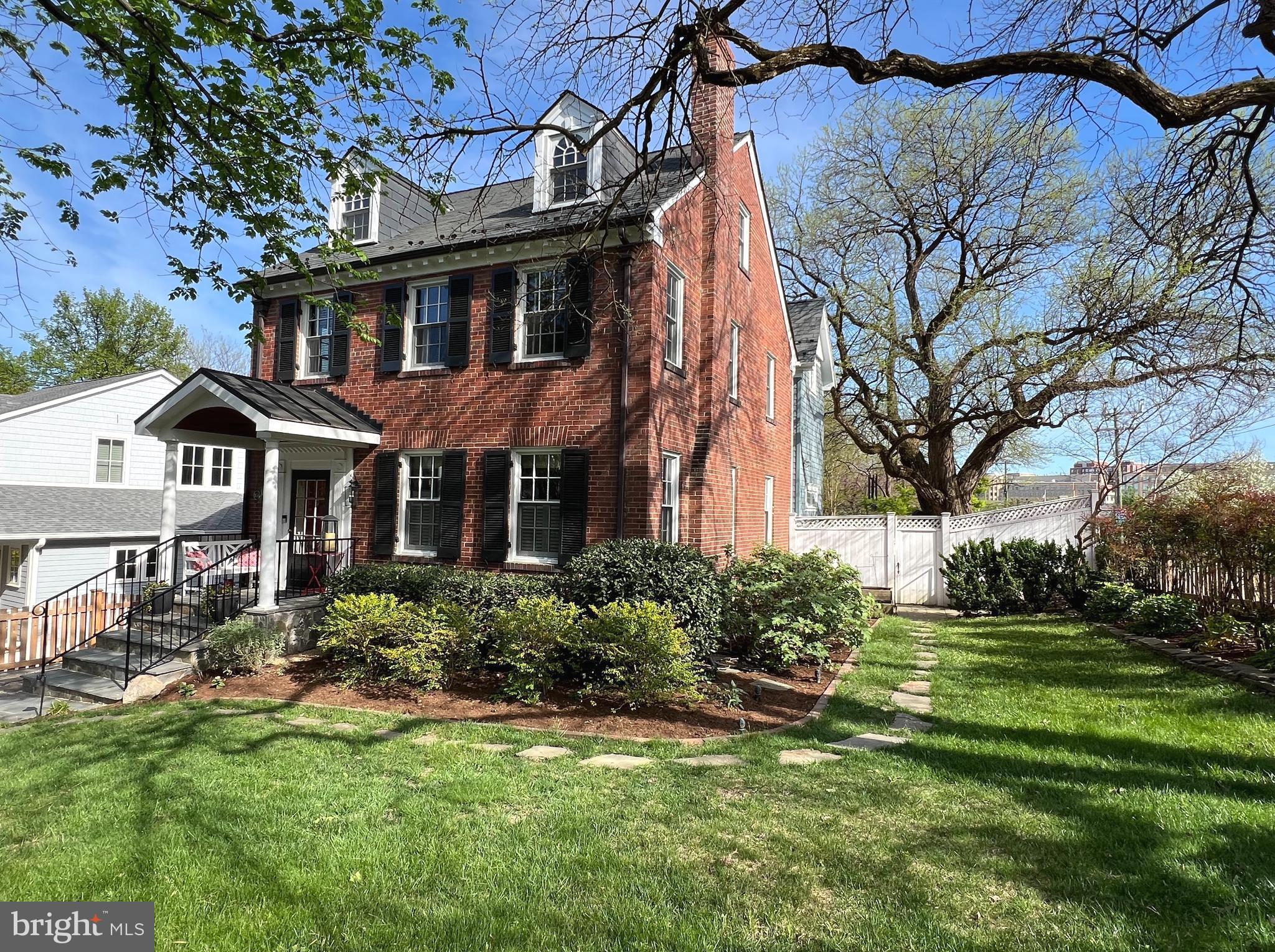 ROSEMONT - Residential