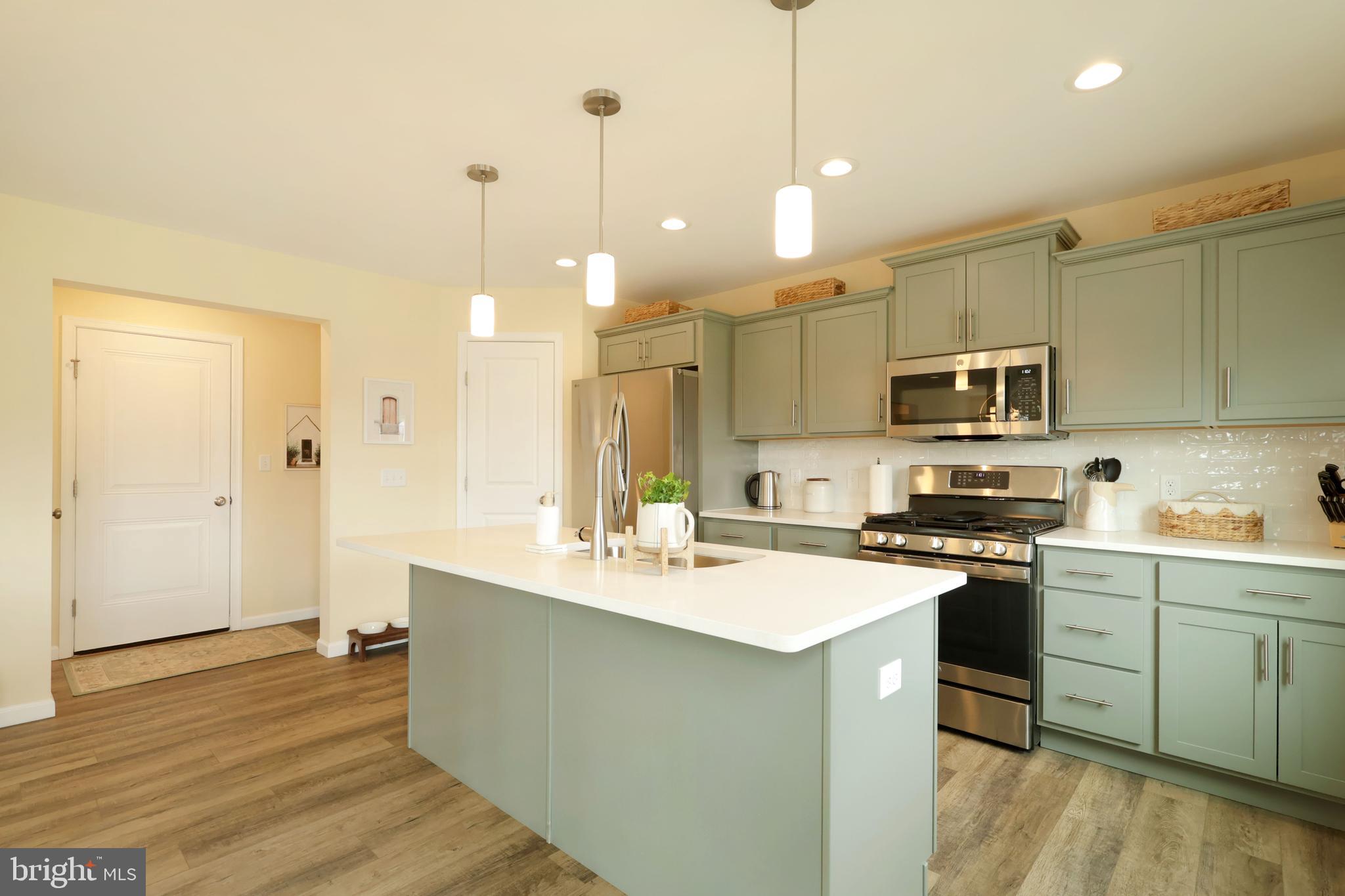 LOGAN GREENE - Residential