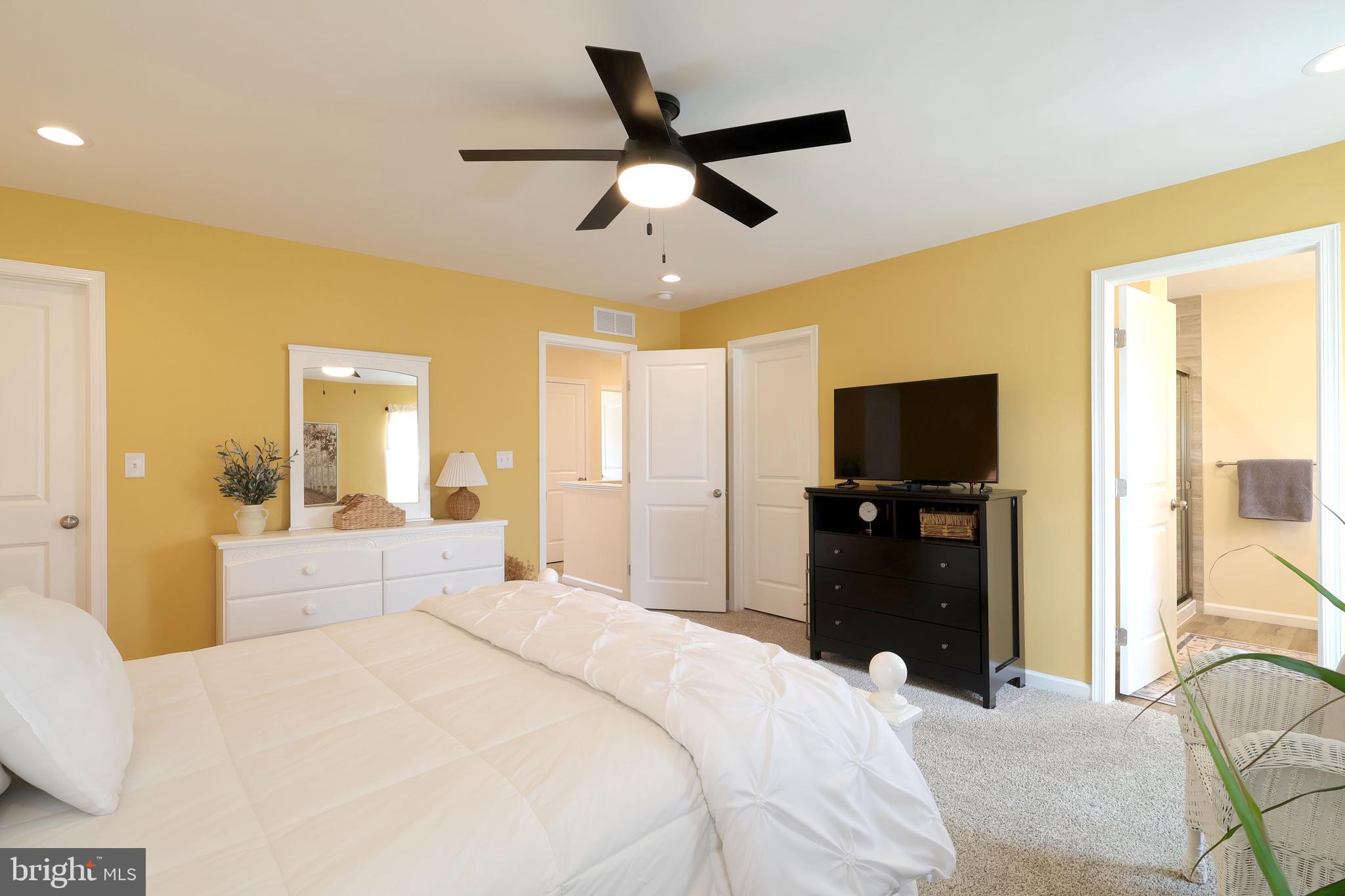 LOGAN GREENE - Residential