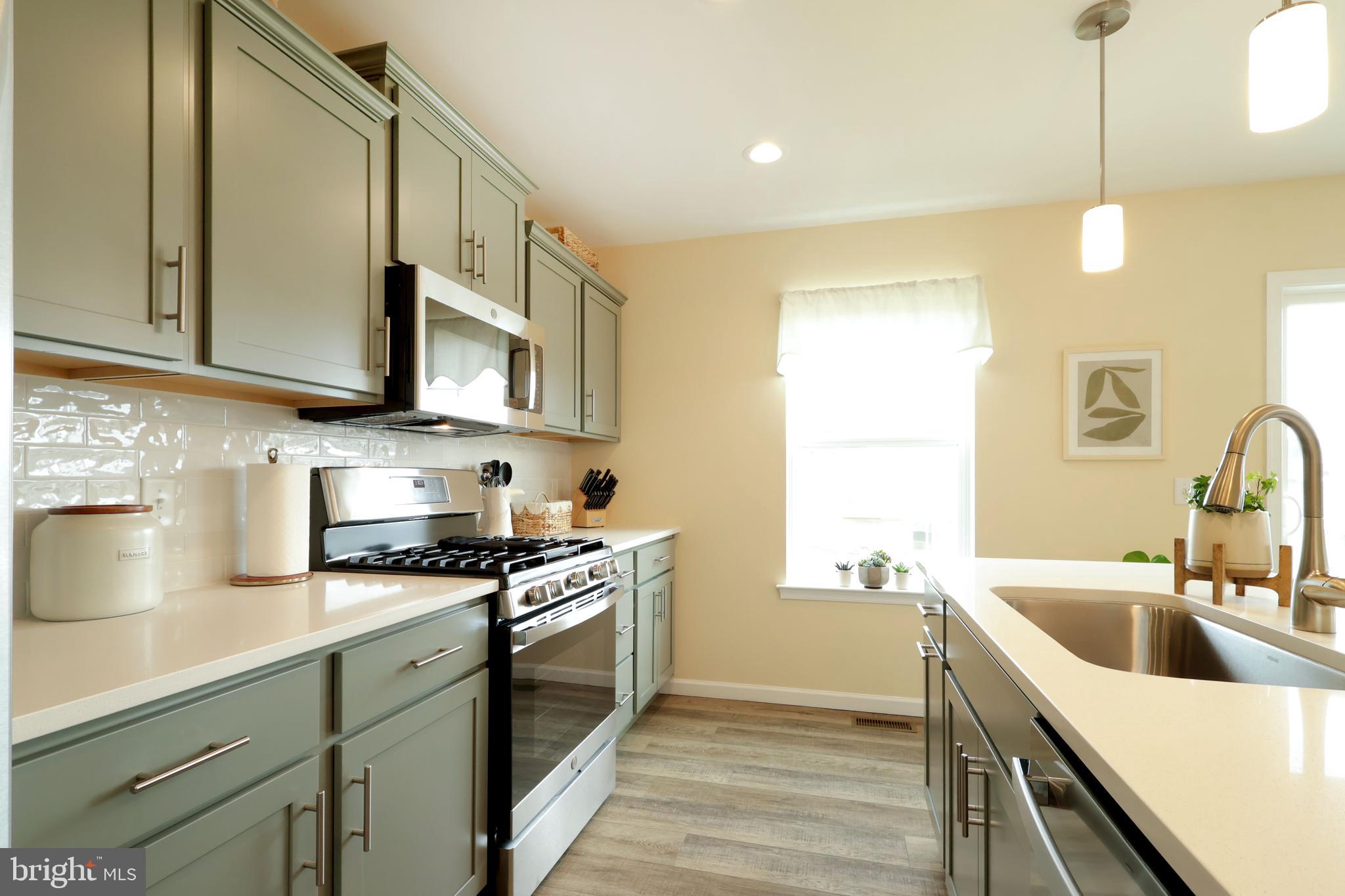 LOGAN GREENE - Residential