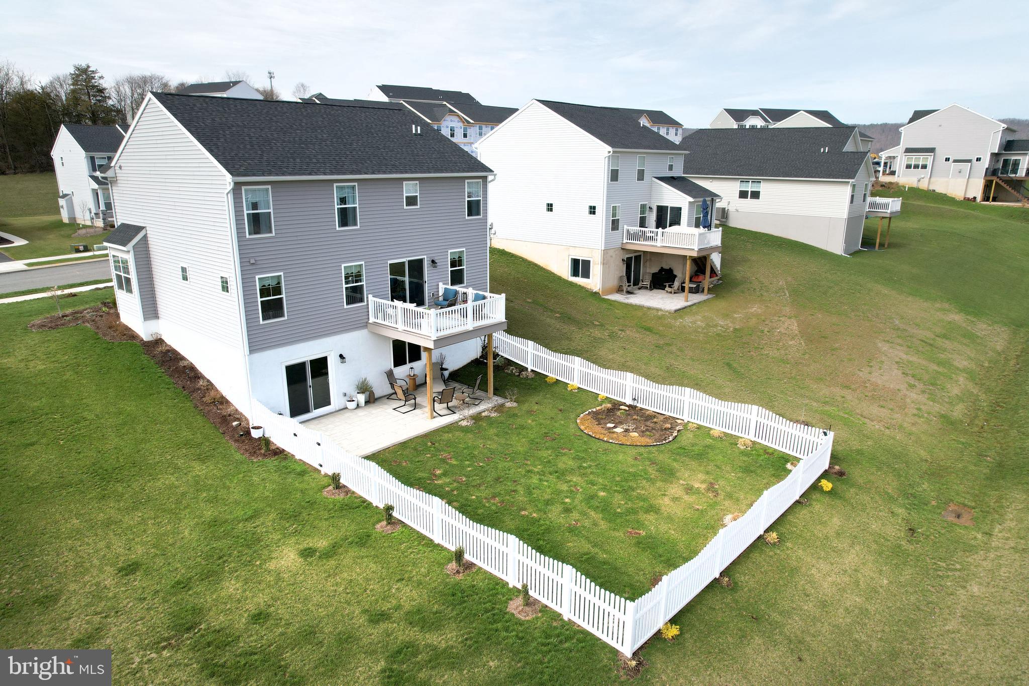 LOGAN GREENE - Residential