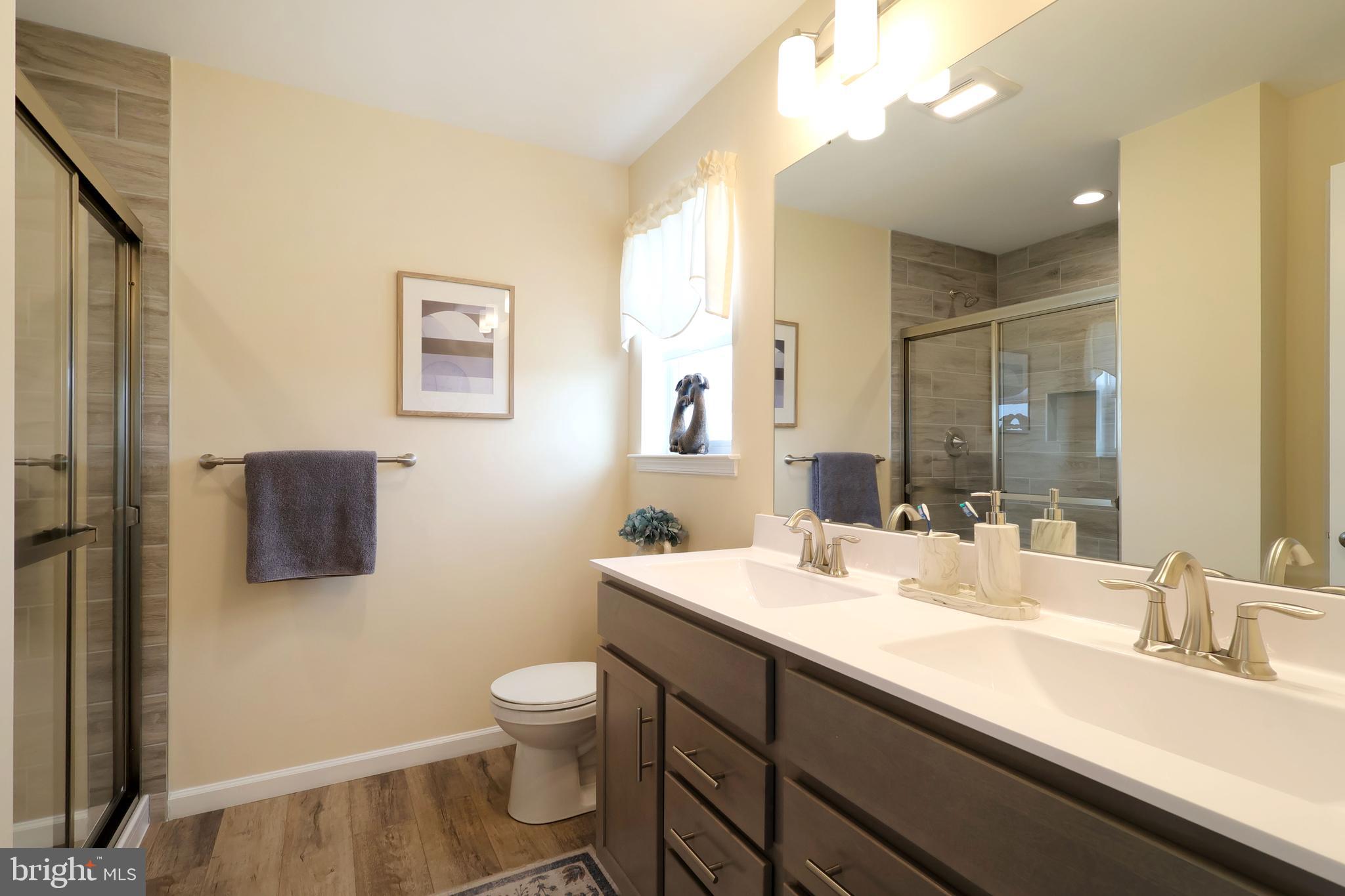 LOGAN GREENE - Residential