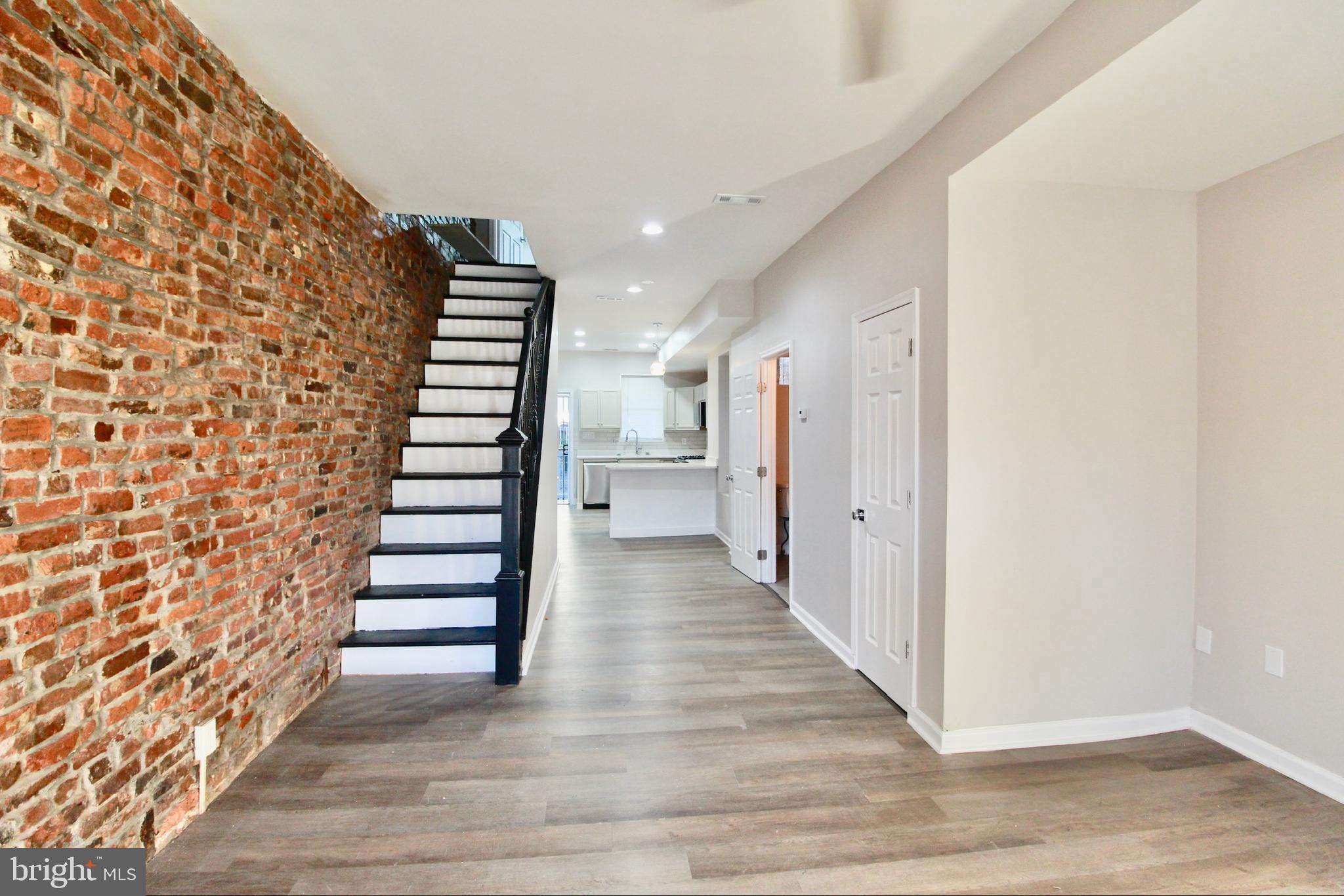 HARWOOD - Residential