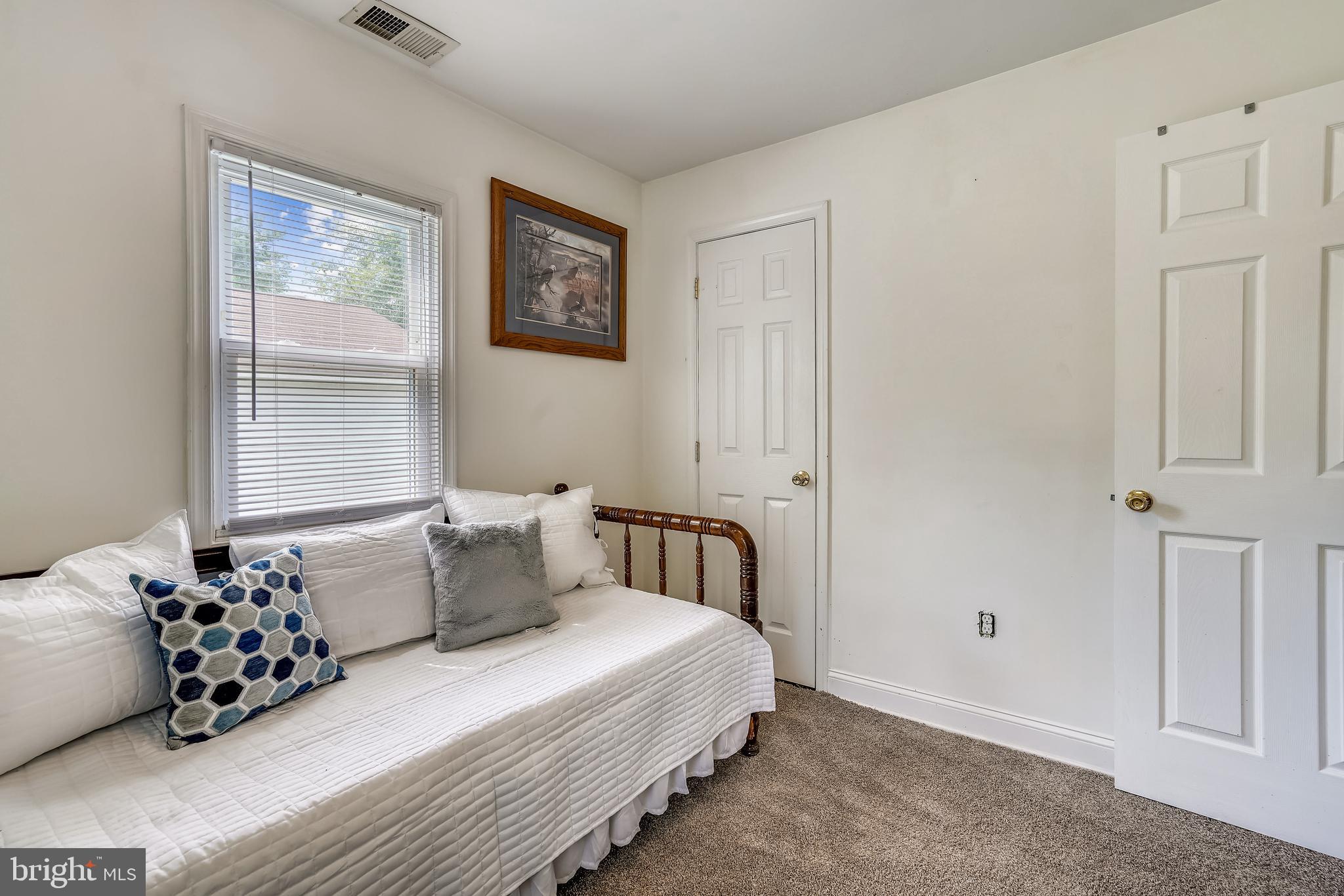 KENT ISLAND ESTATES - Residential