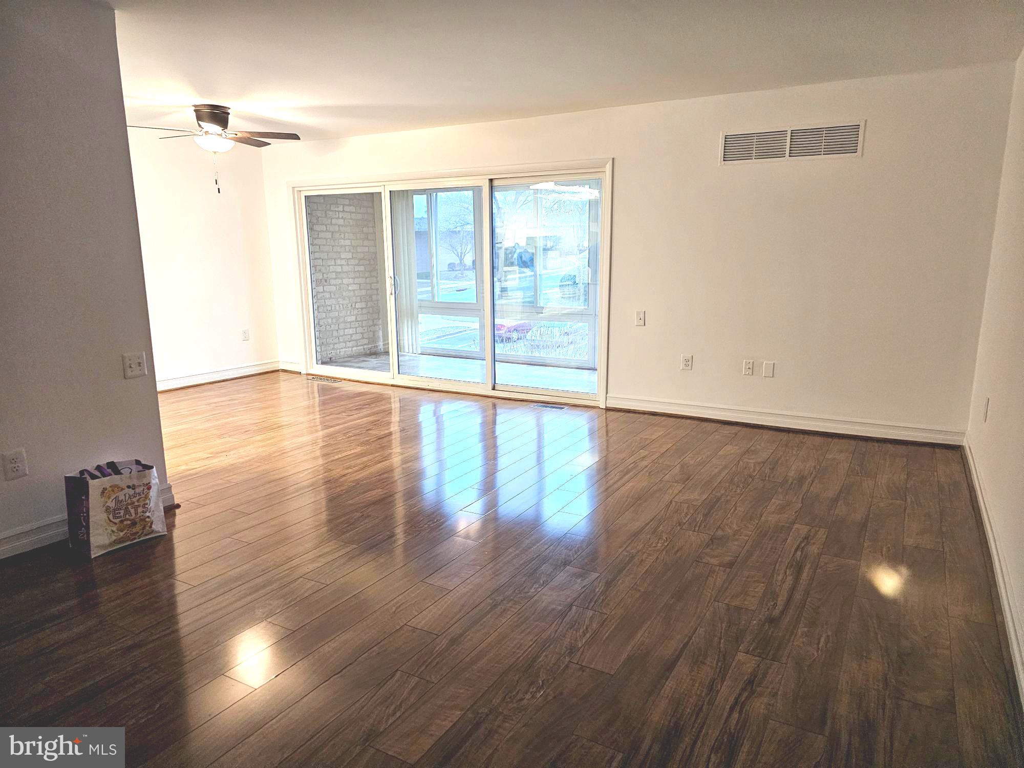 LEISURE WORLD - Residential