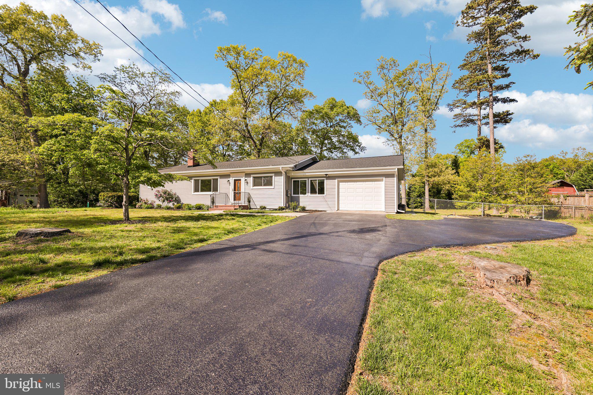 816 MEADOW ROAD