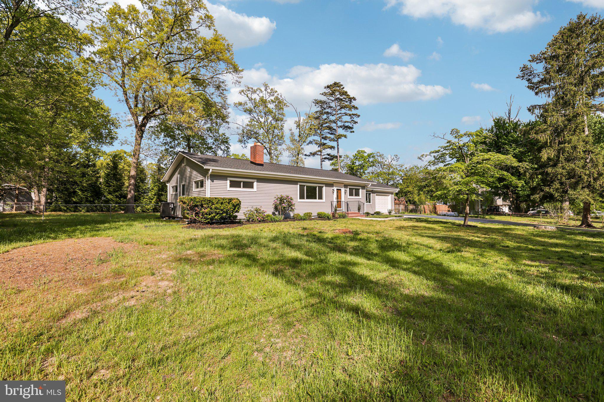 816 MEADOW ROAD