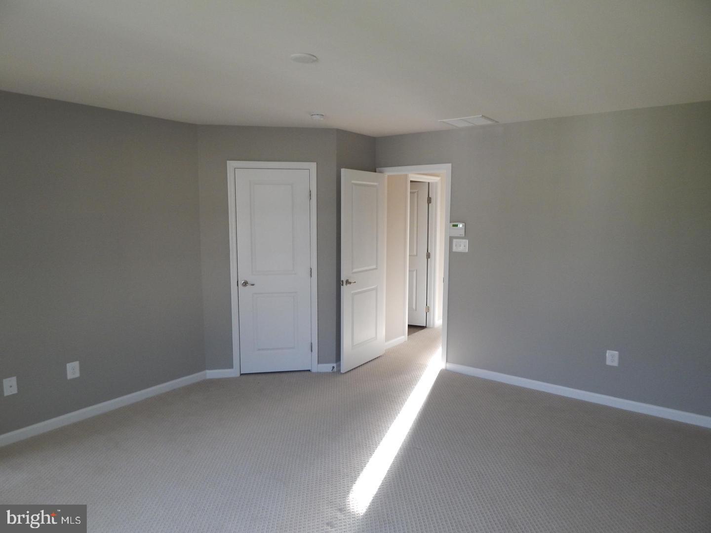 POTOMAC STATION - Residential Lease