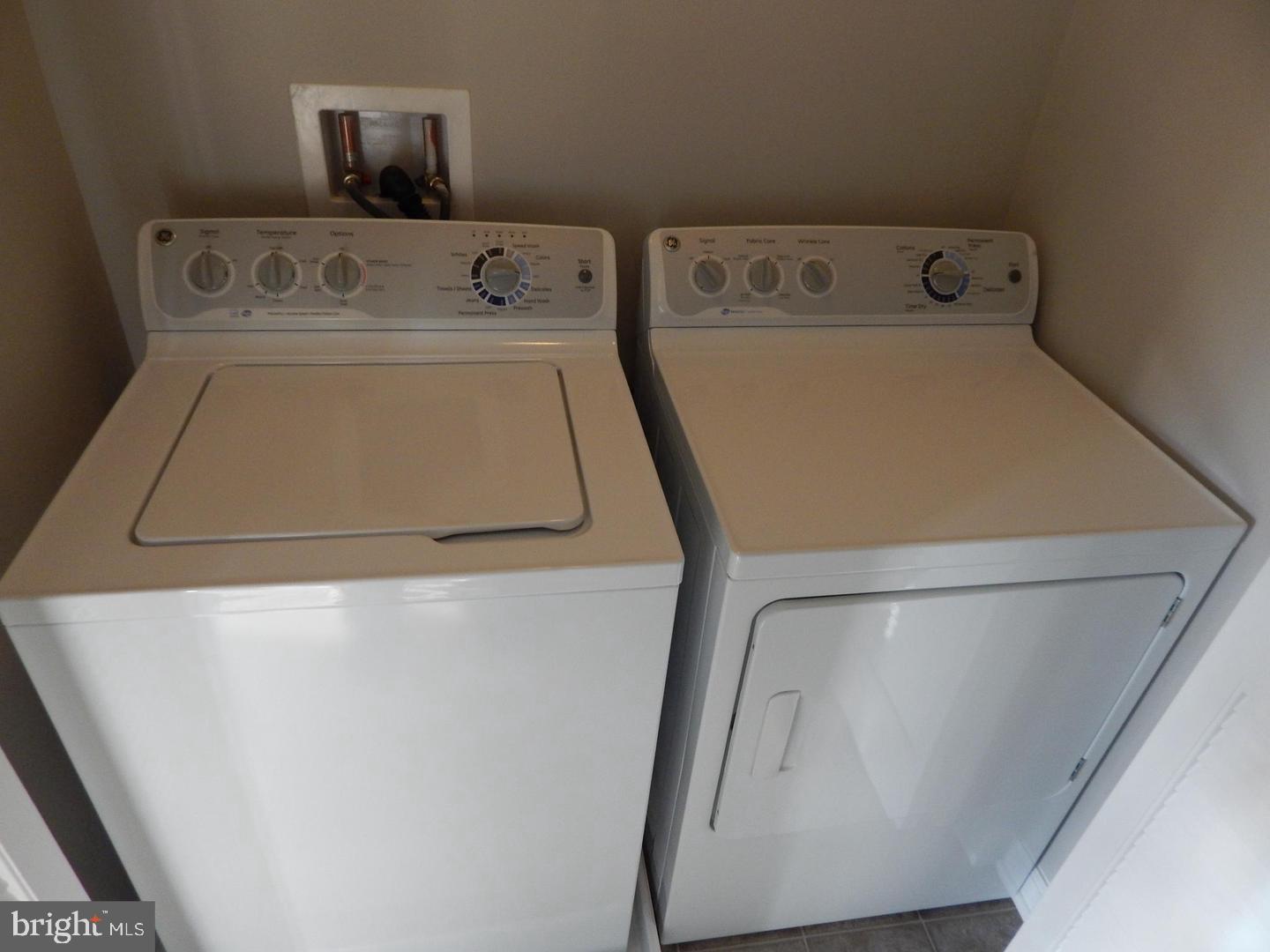 POTOMAC STATION - Residential Lease