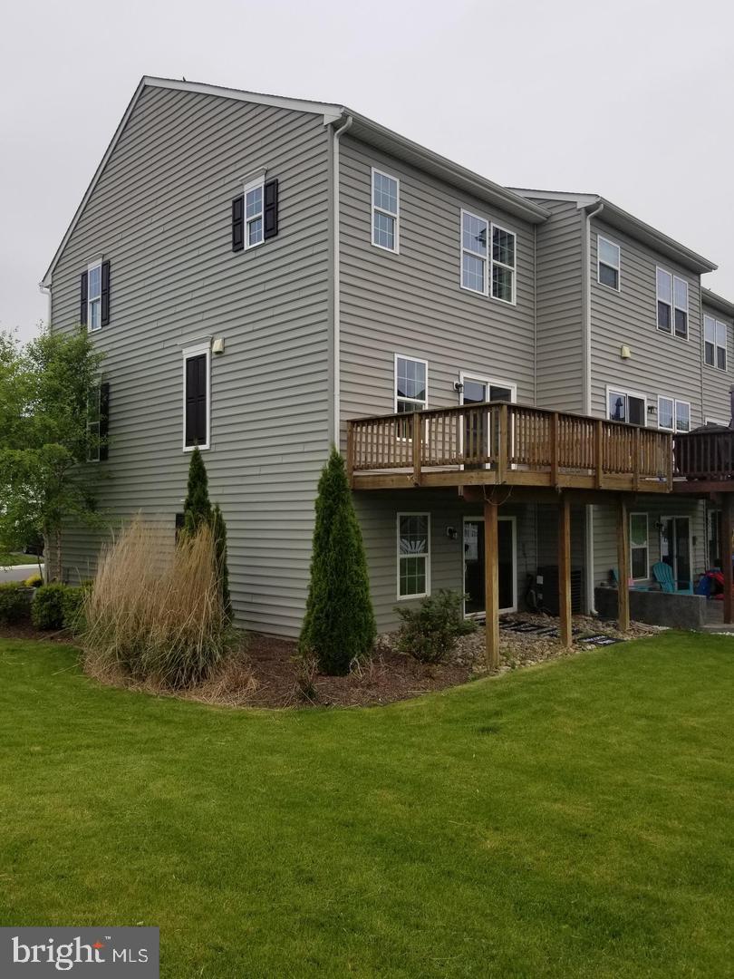 POTOMAC STATION - Residential Lease