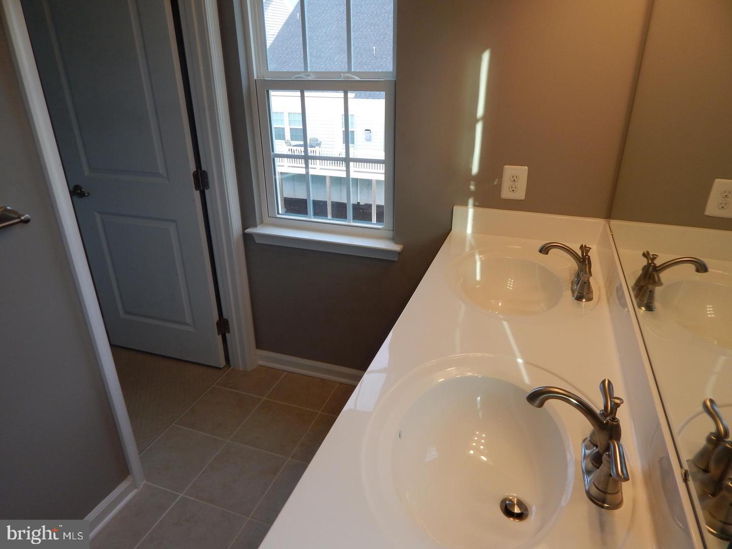 POTOMAC STATION - Residential Lease