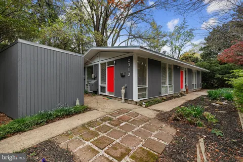 2313 Glasgow Road, Alexandria, VA MLS: VAFX2231570