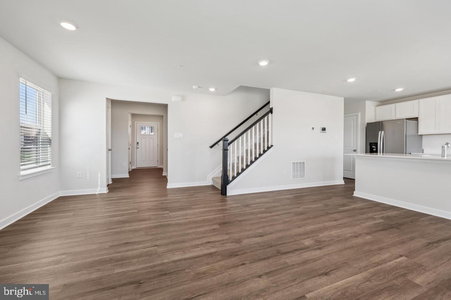 123 WOOD WALK AVENUE