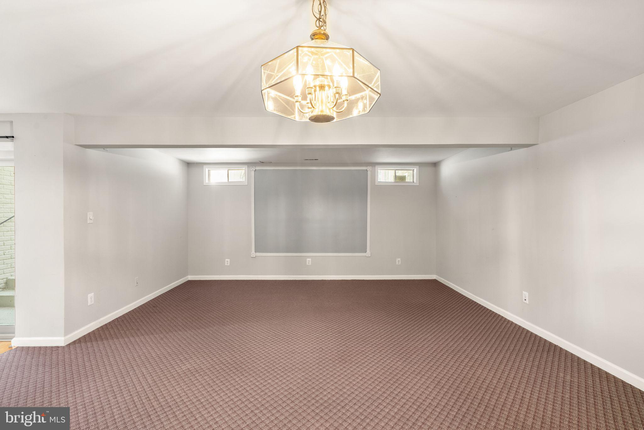 SHEFFIELD MANOR - Residential