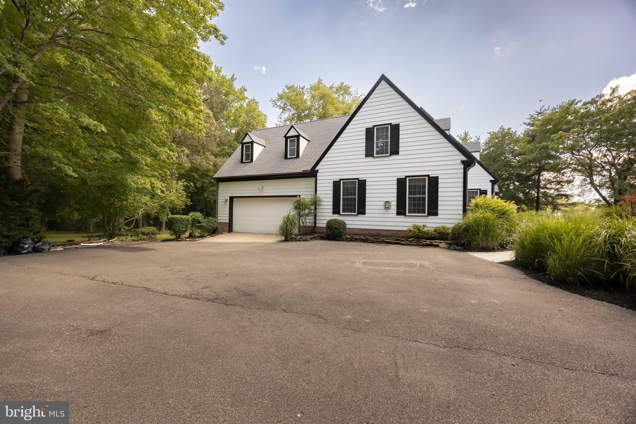FOXCHASE - Residential