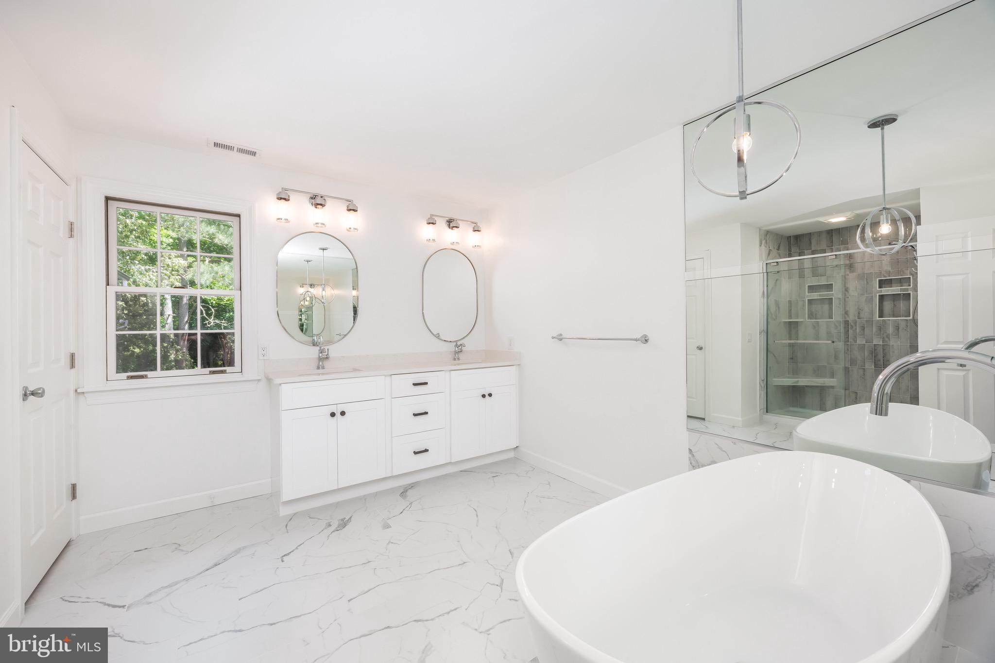 FOXCHASE - Residential
