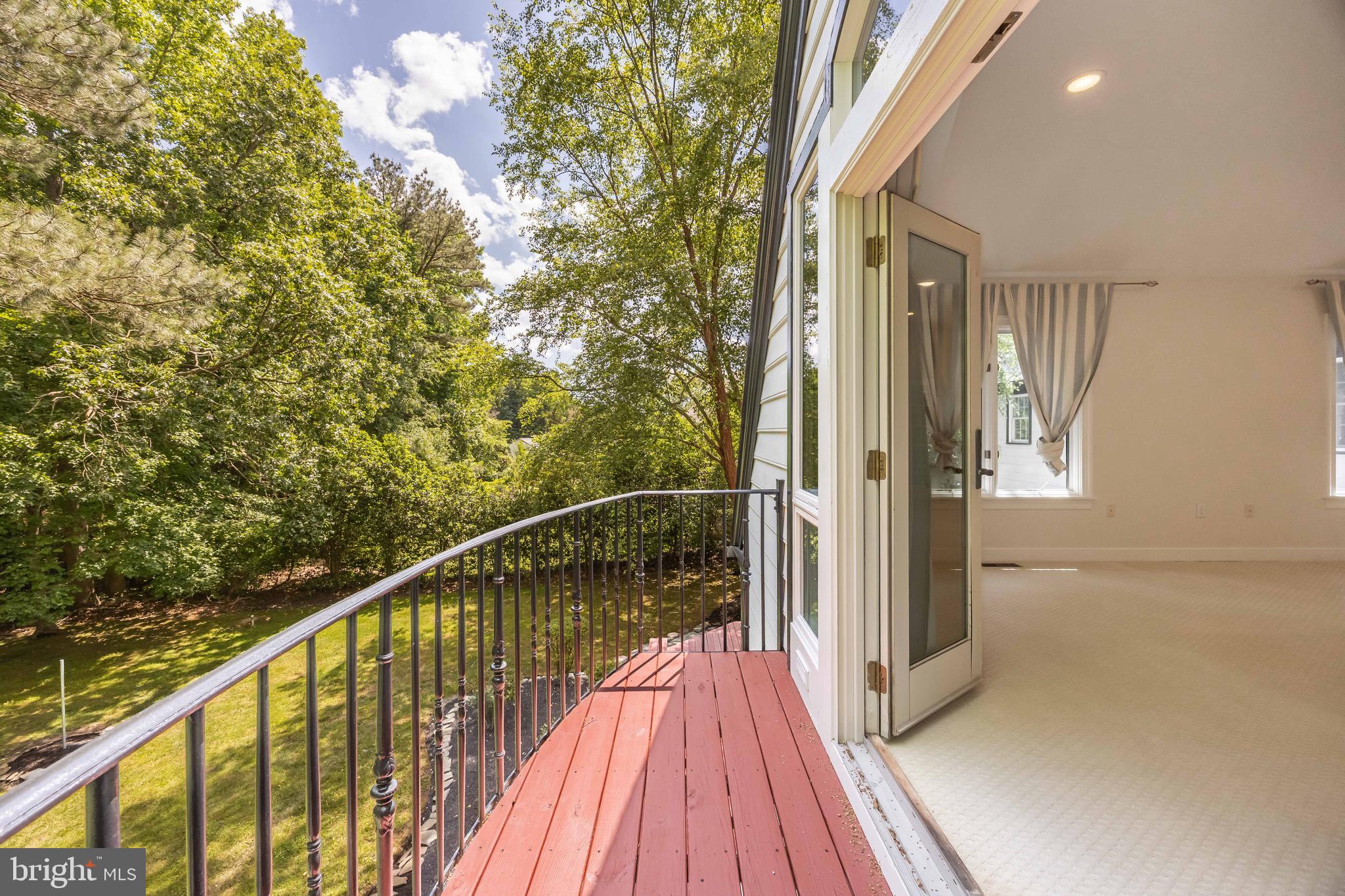 FOXCHASE - Residential