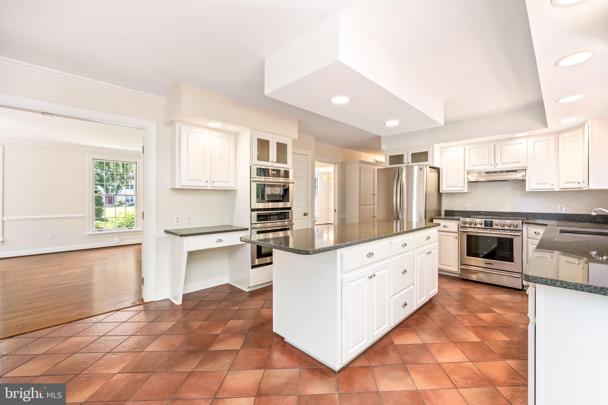 FOXCHASE - Residential