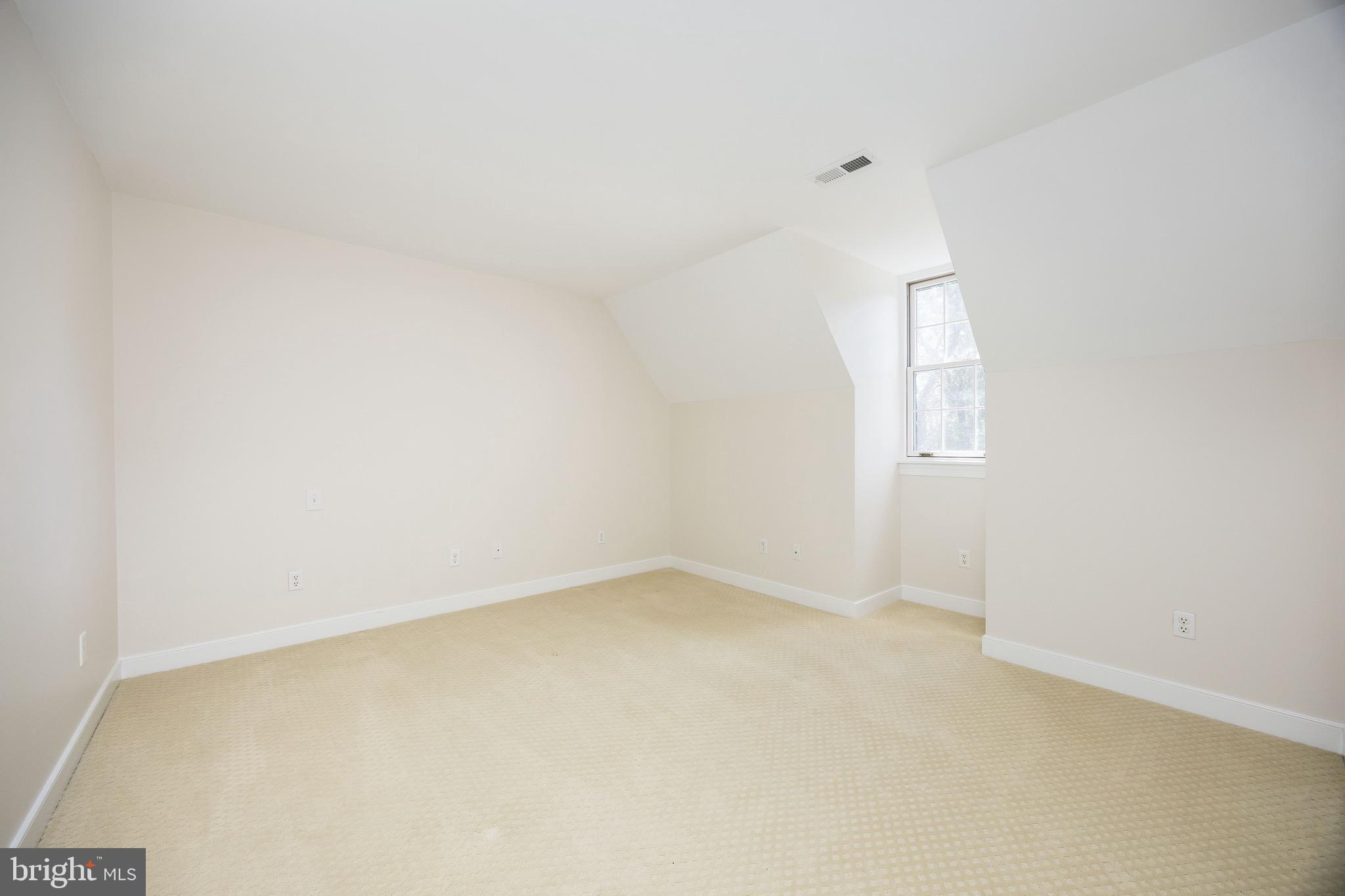 FOXCHASE - Residential