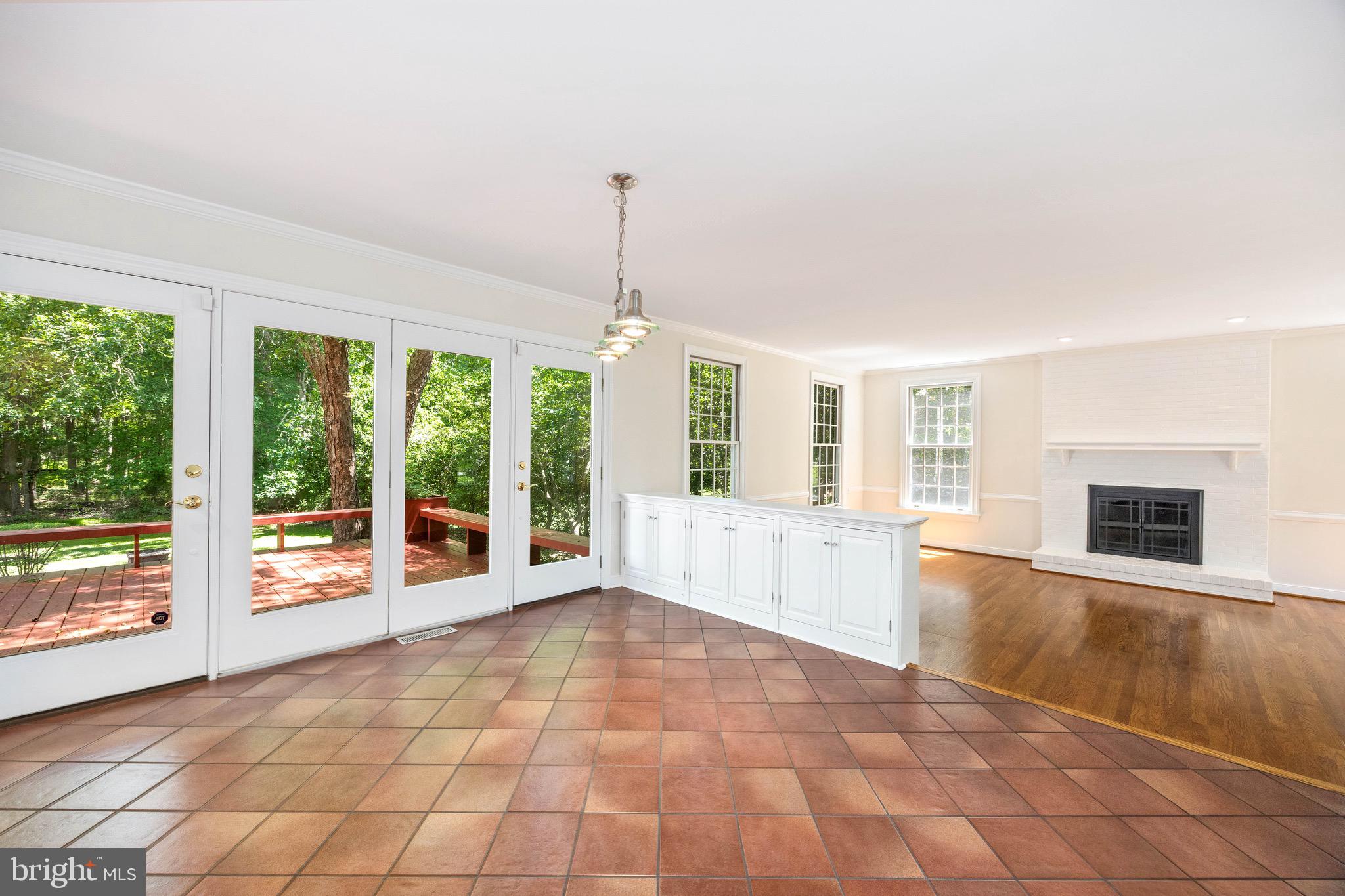 FOXCHASE - Residential
