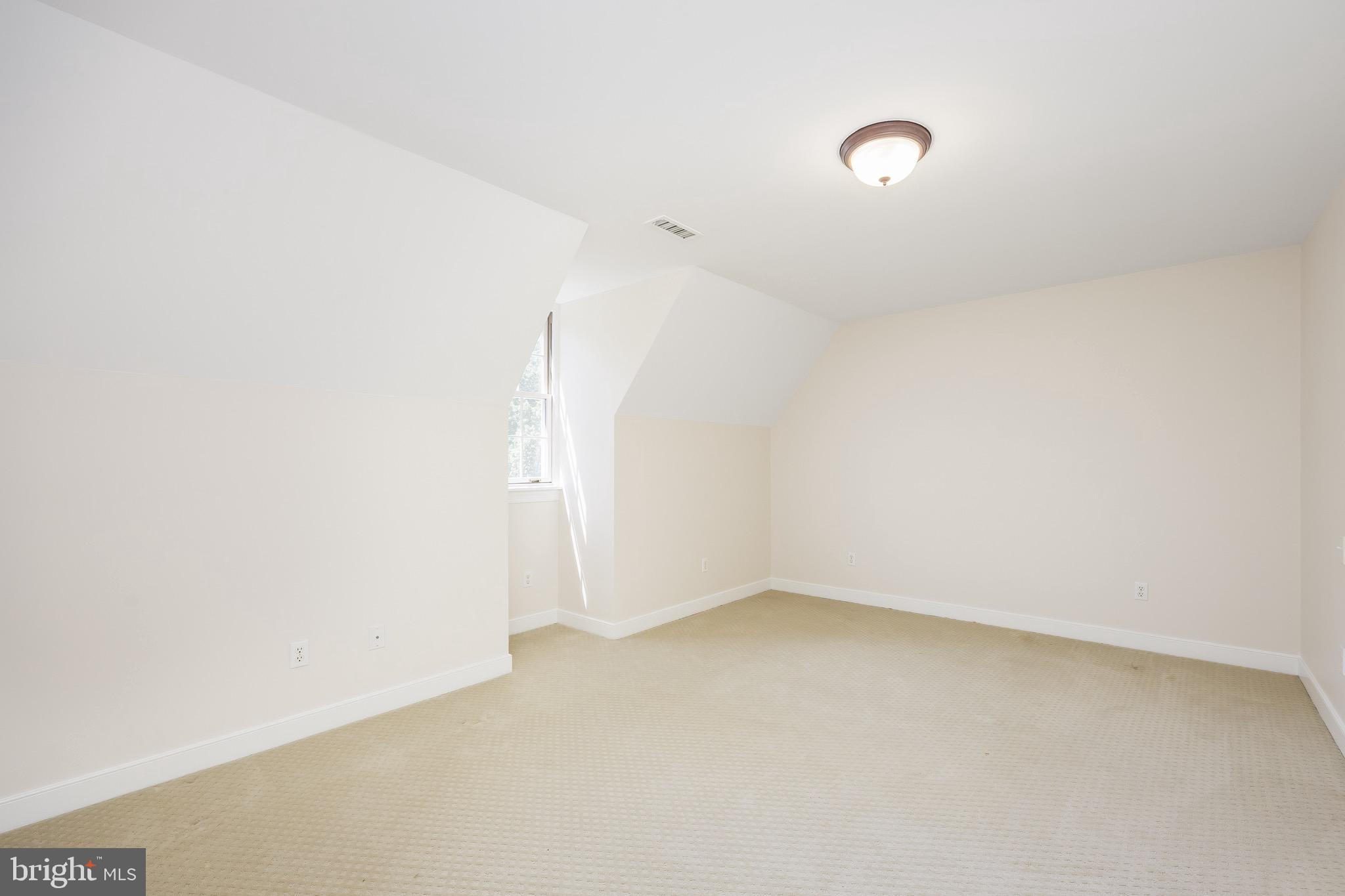 FOXCHASE - Residential