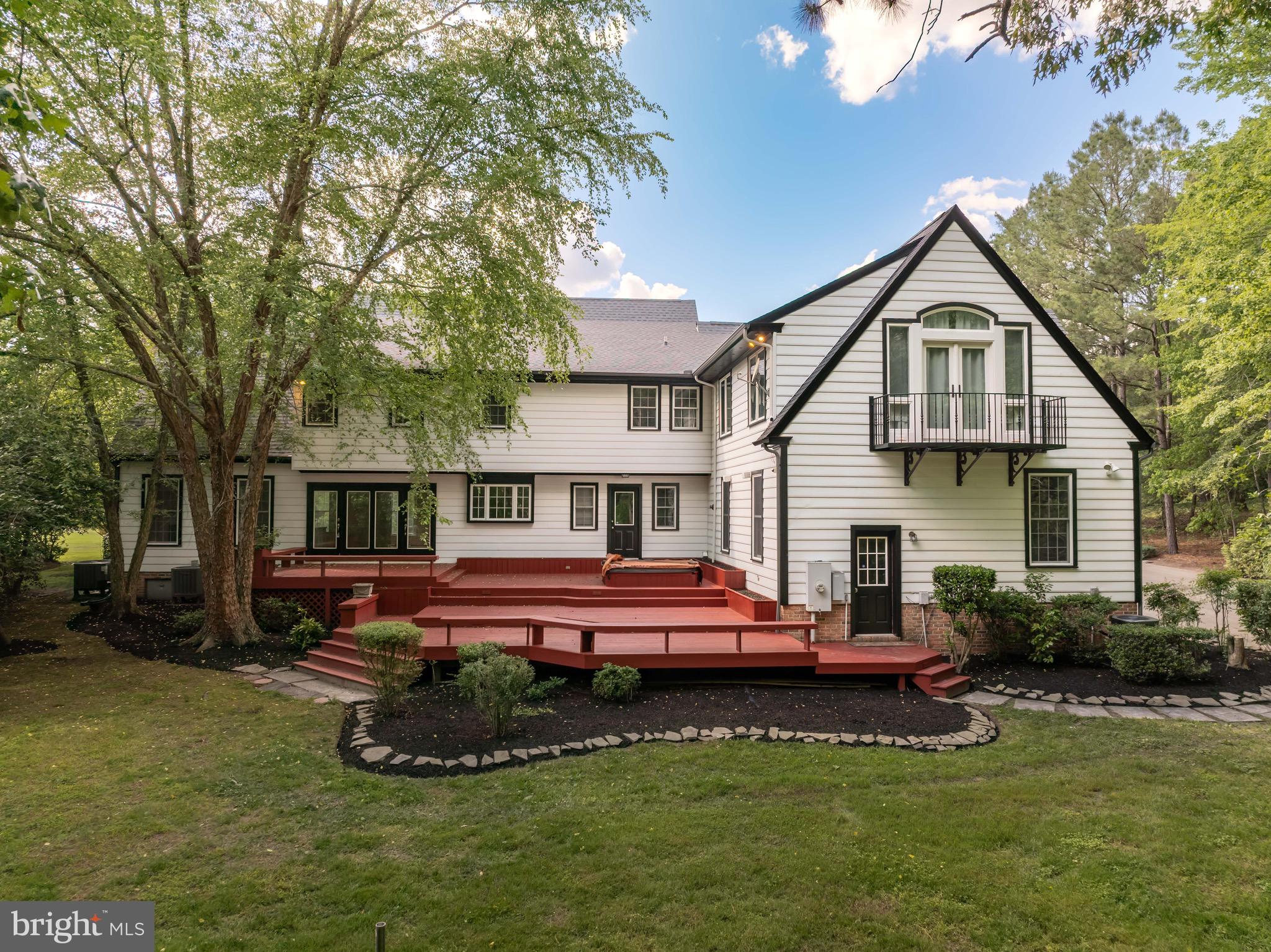 FOXCHASE - Residential