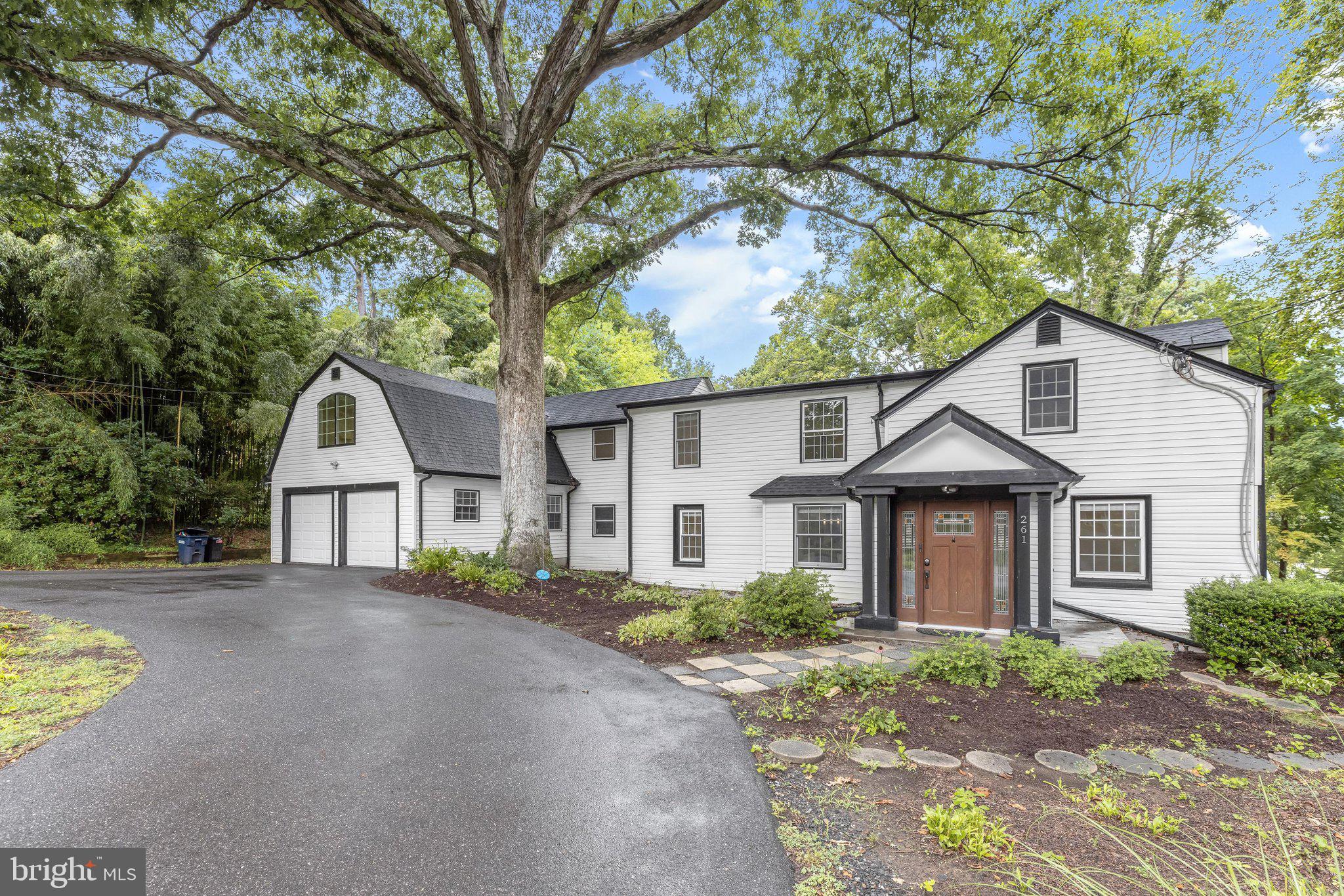261 WAKELY TERRACE