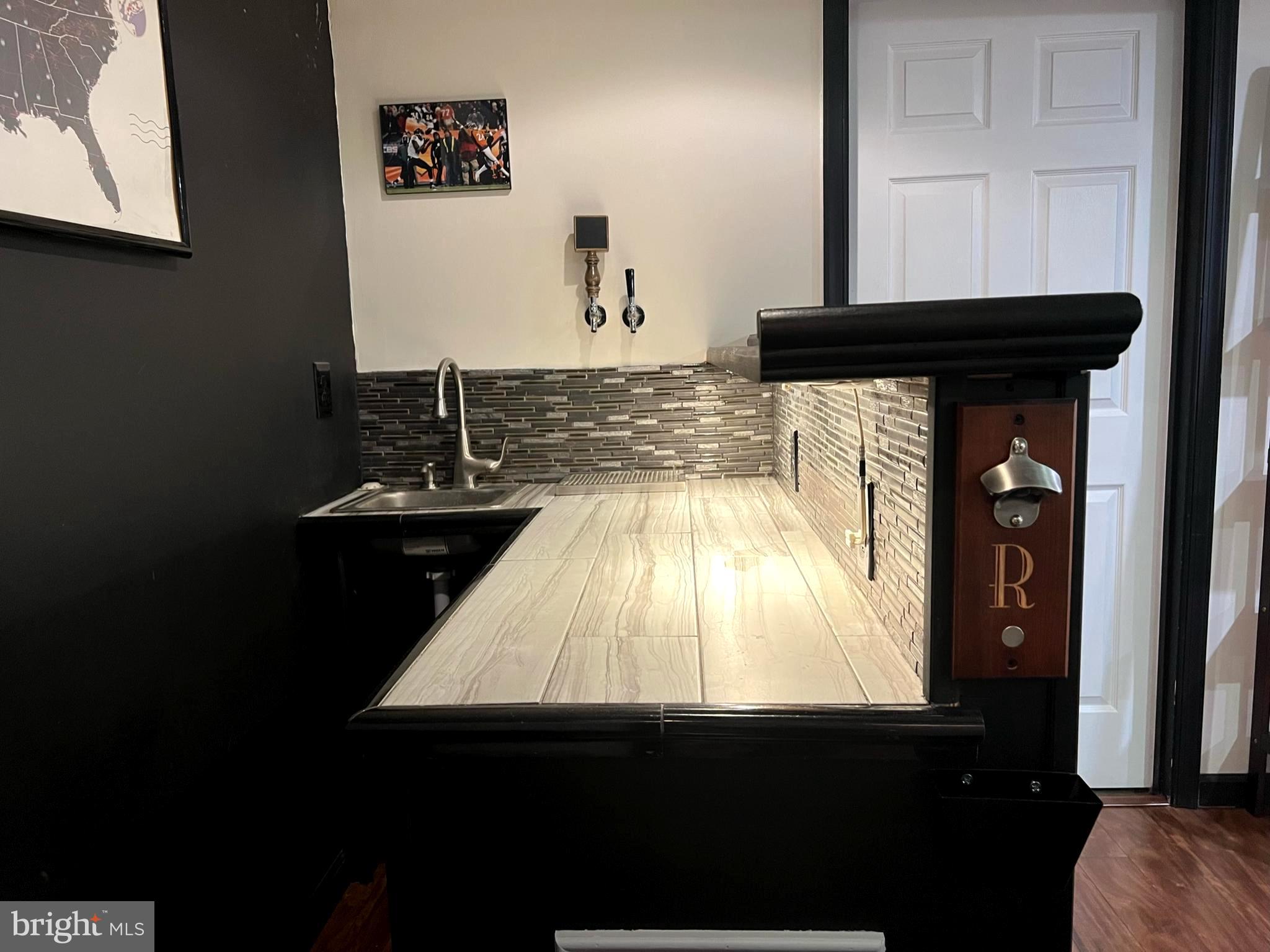 FOUNTAINDALE SOUTH - Residential