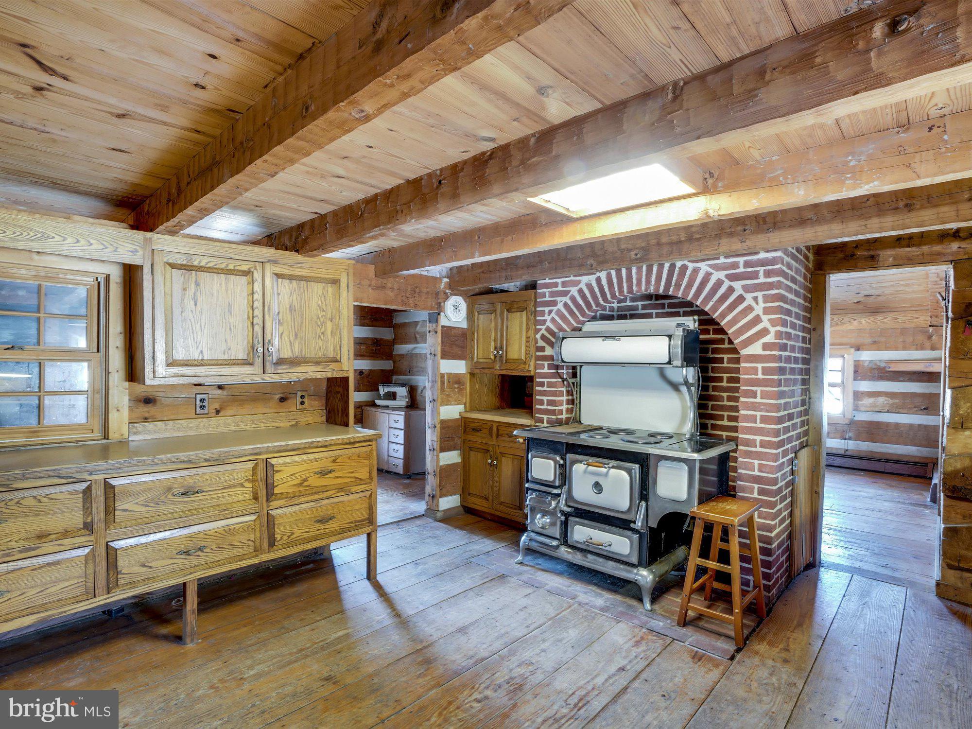 WAKEFIELD - Residential