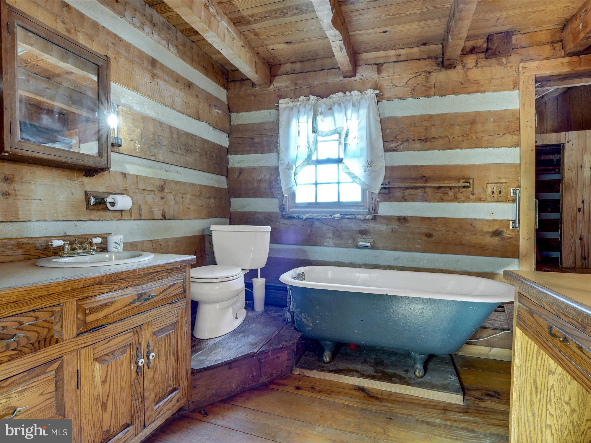 WAKEFIELD - Residential