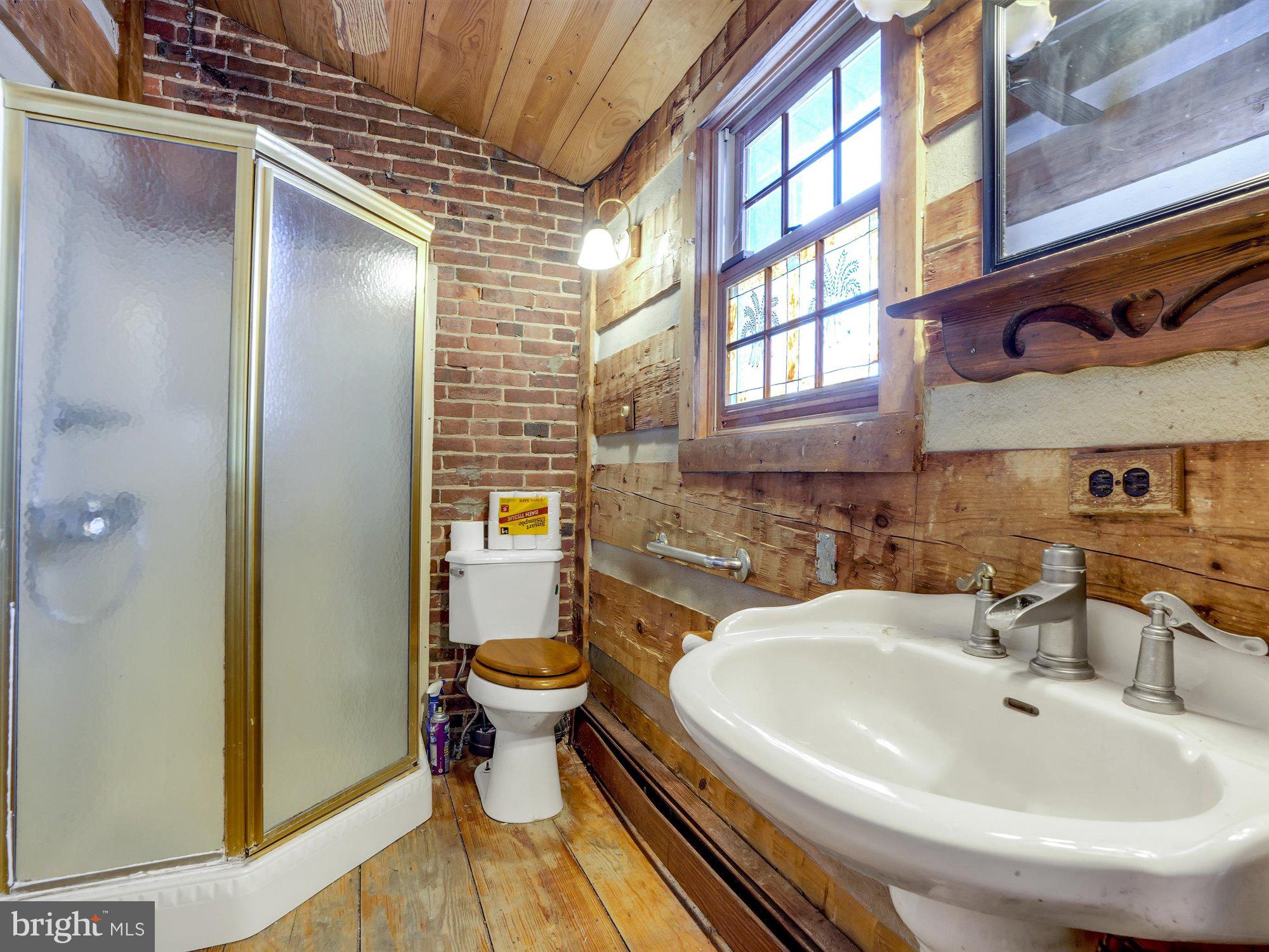 WAKEFIELD - Residential